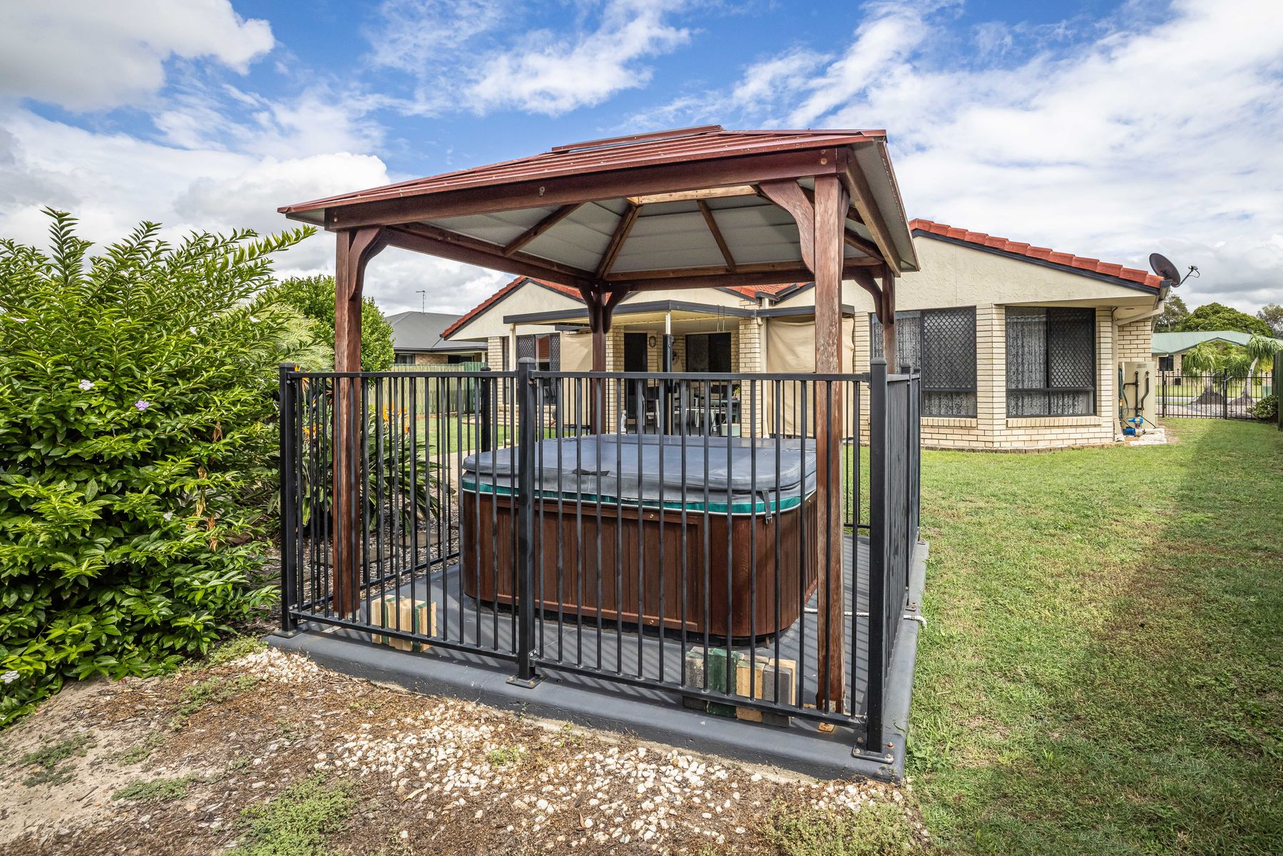 33 Columbia Drive, Beachmere QLD 4510, Beachmere - Thumbnail 7