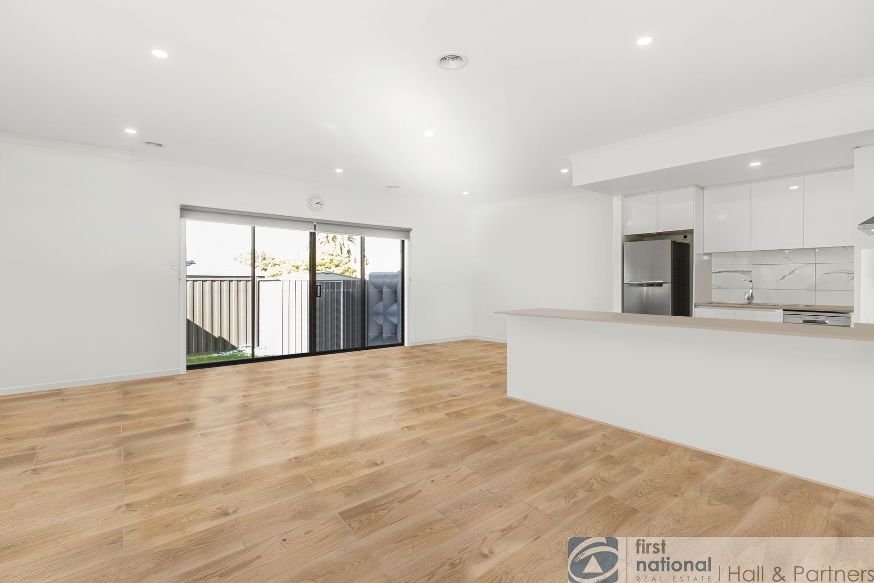 1/10 Nicole Avenue, Dandenong North VIC 3175, Dandenong North - Thumbnail 2