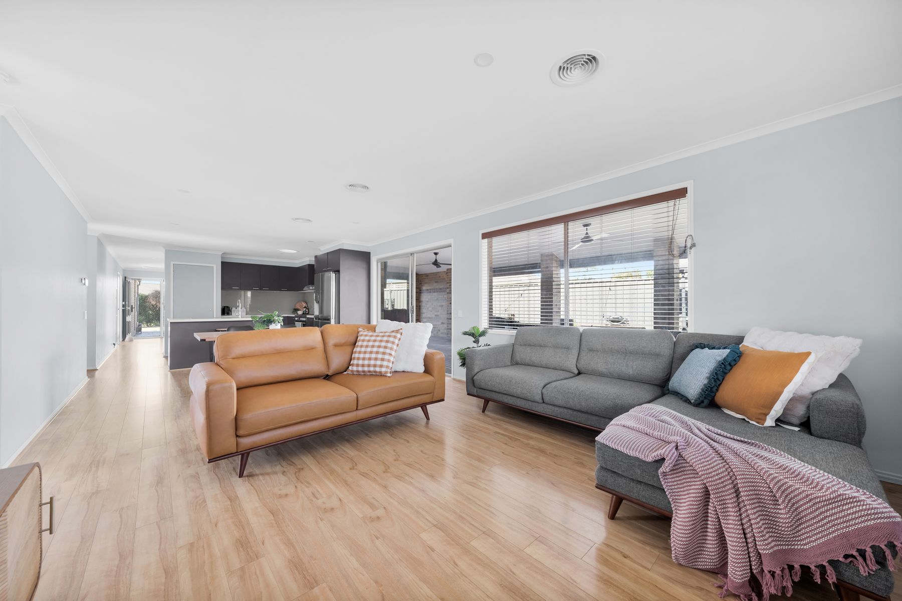 5 Camberwell Drive, Narre Warren, VIC 3805, Narre Warren - Thumbnail 4