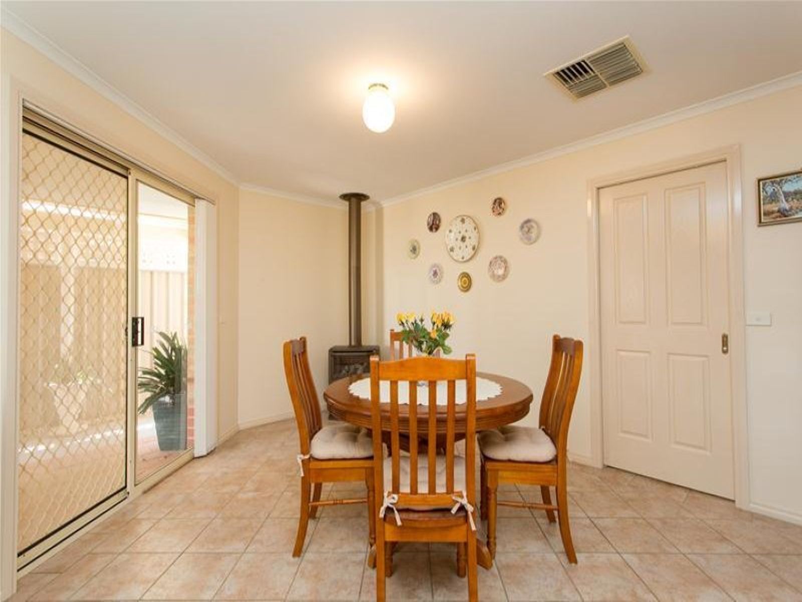 16 Mahogany Drive, Mildura - Thumbnail 3