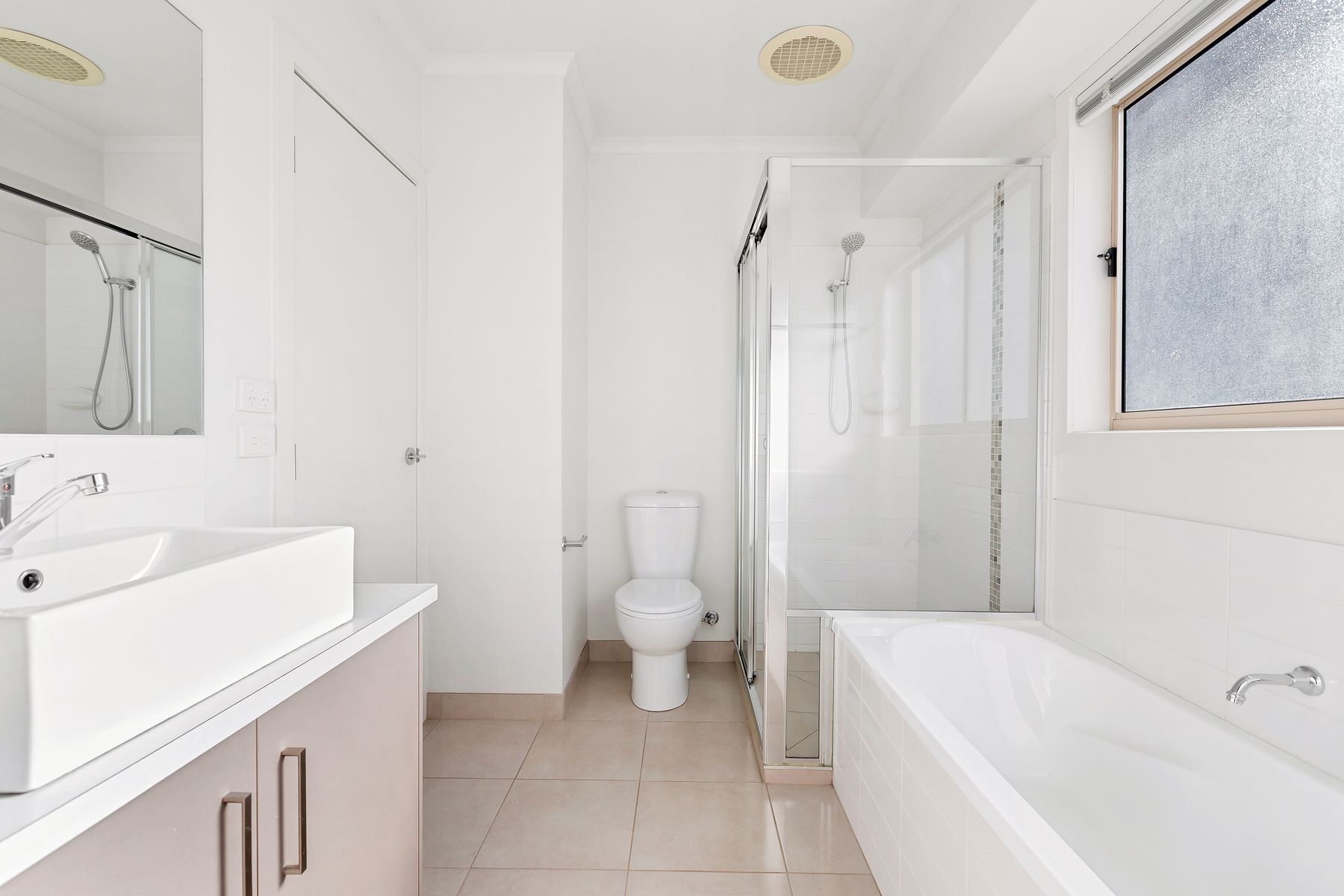 1/13 Raymond Avenue, Frankston, VIC 3199, Frankston - Thumbnail 8