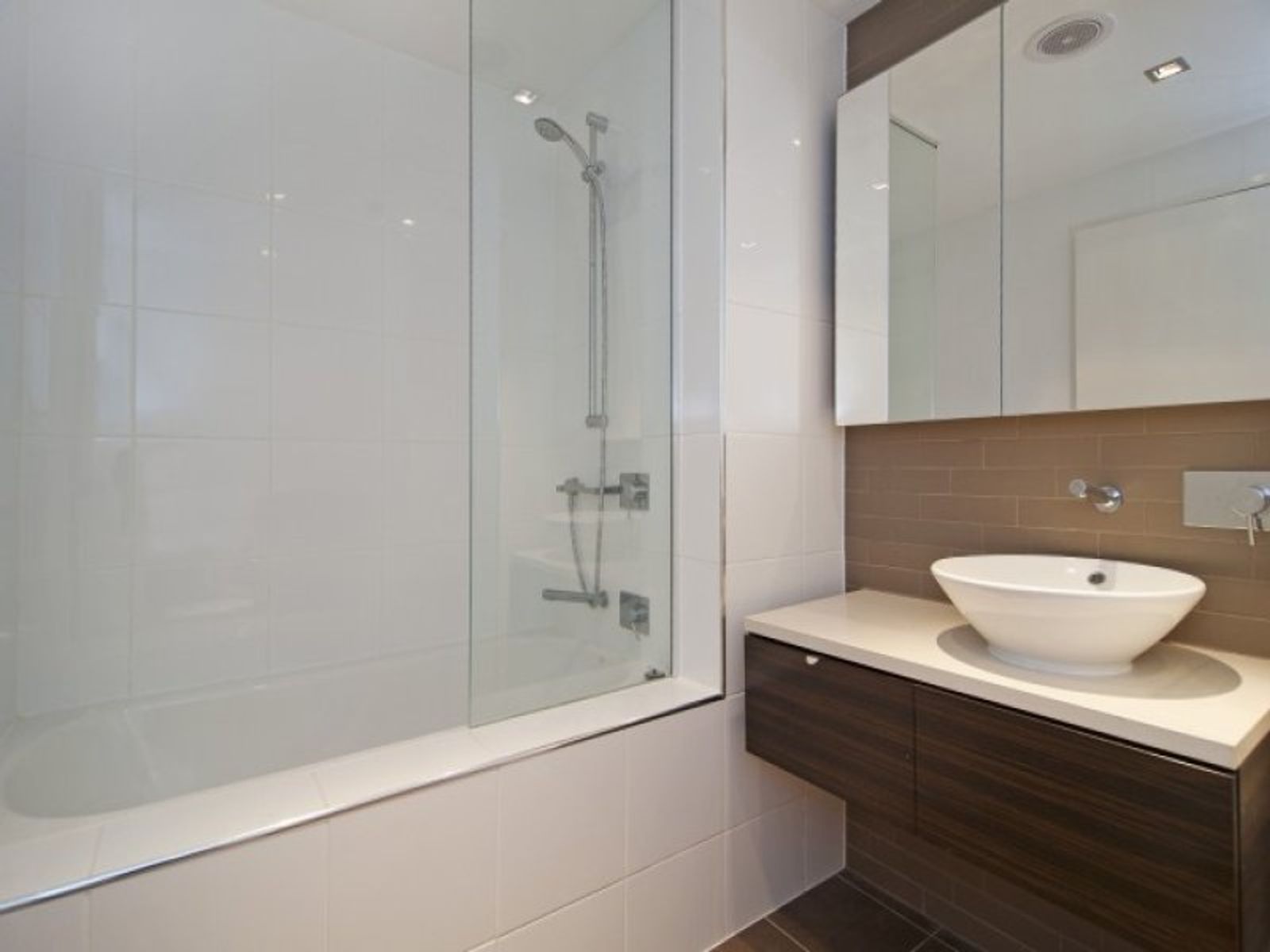 128/19B Kitchener Drive, Darwin City NT 0800, Darwin City - Thumbnail 3