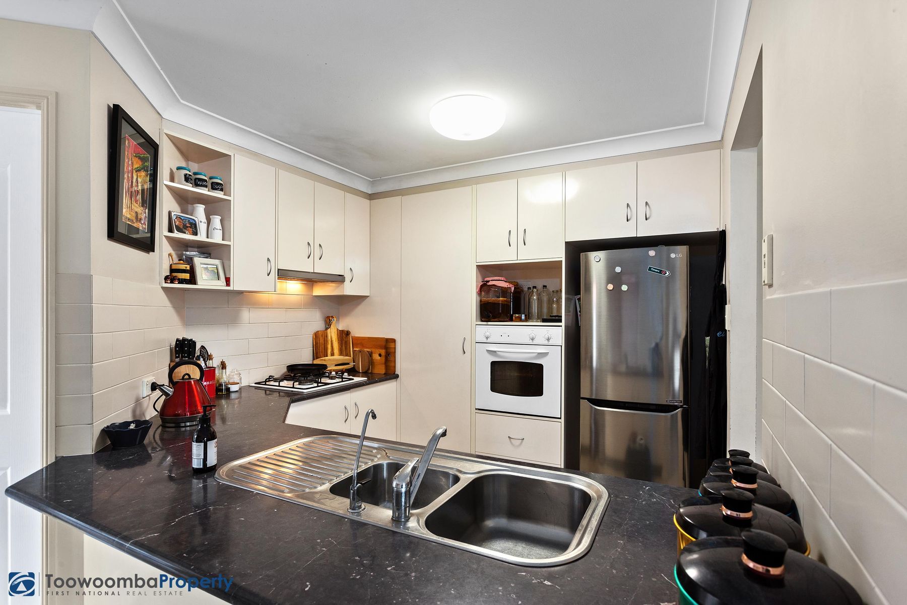 1/17 Hennenlotter Court, Kearneys Spring QLD 4350, Kearneys Spring - Thumbnail 2