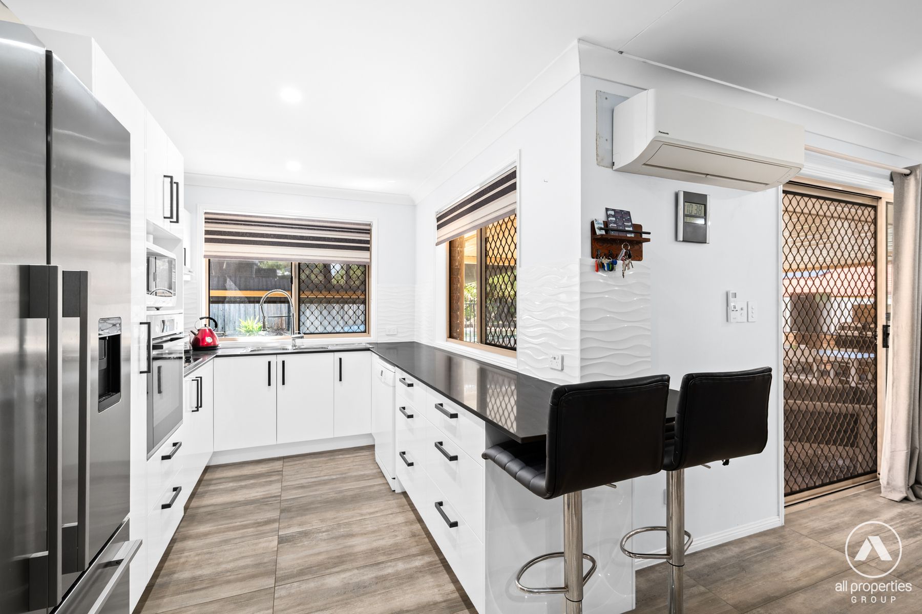 7 Weldon Court, Hillcrest QLD 4118, Hillcrest - Thumbnail 4
