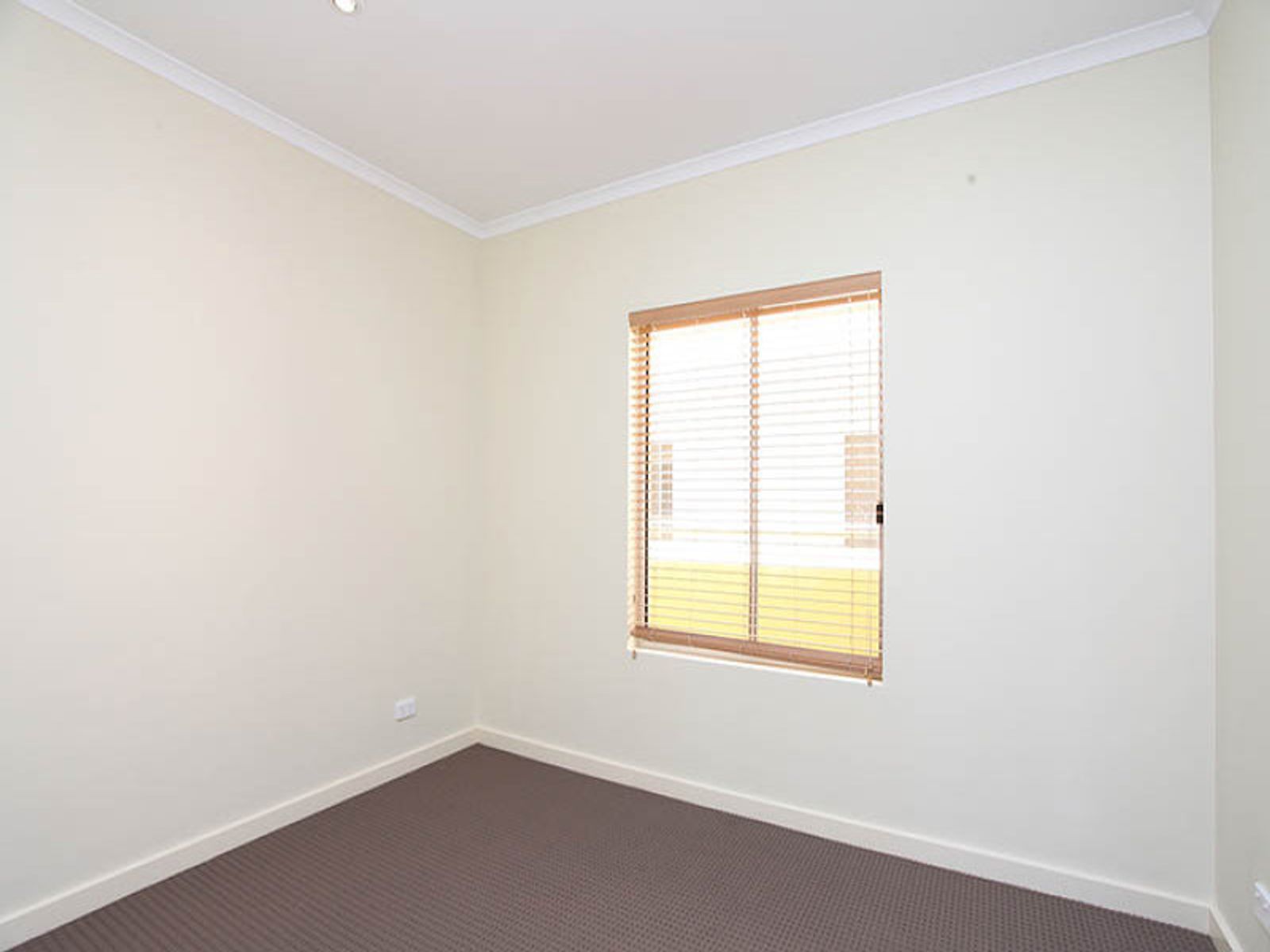 15/21, Mawson Lakes - Thumbnail 8