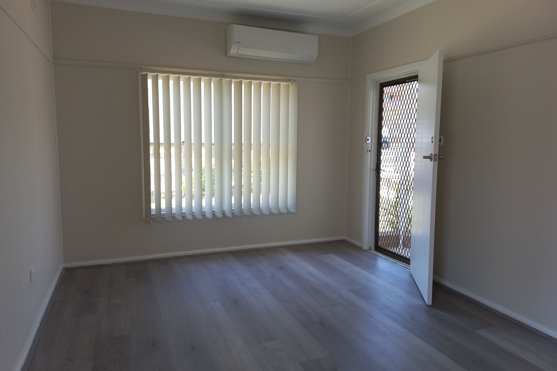 60 Cooper Road, Birrong NSW 2143, Birrong - Thumbnail 2