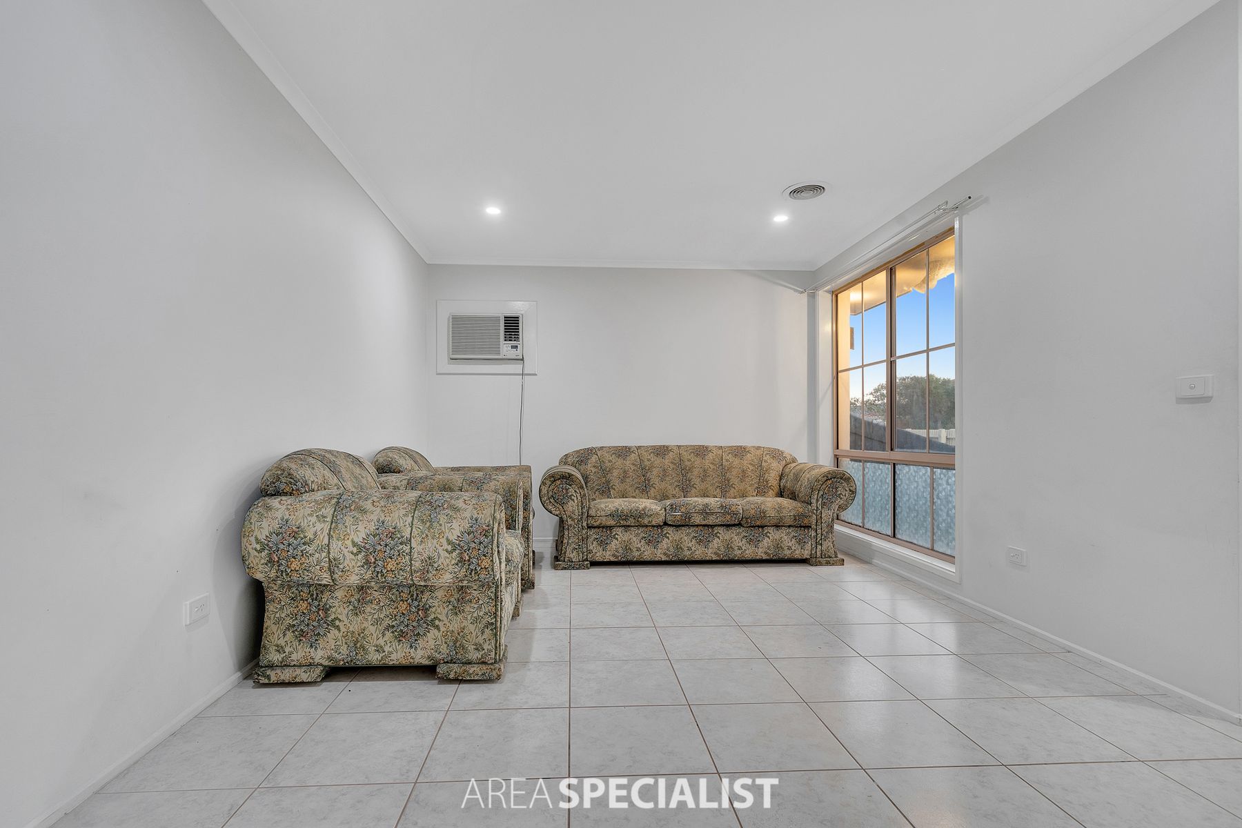 33 Lauren Drive, Hampton Park, VIC 3976, Hampton Park - Thumbnail 3