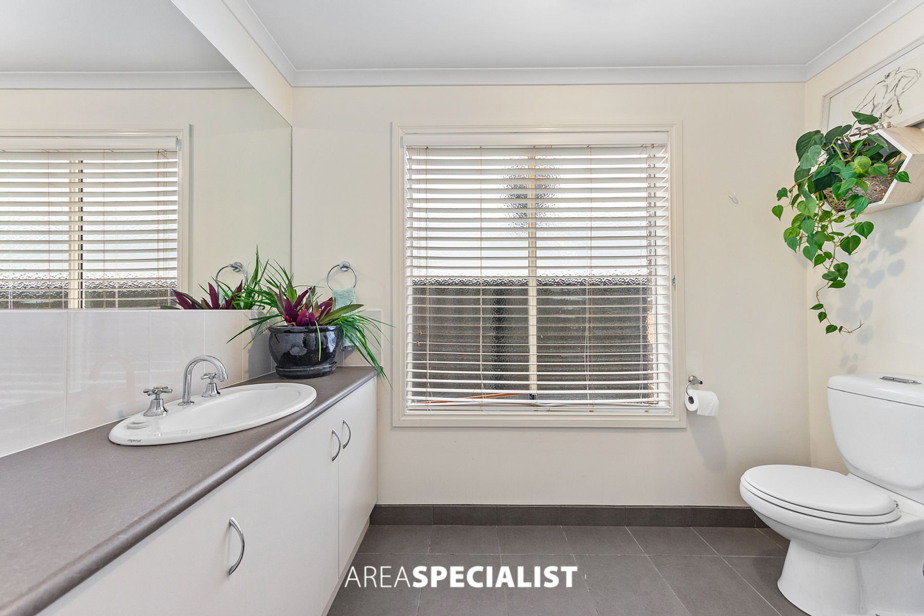 20 Windermere Boulevard, Pakenham, VIC 3810, Pakenham - Thumbnail 5
