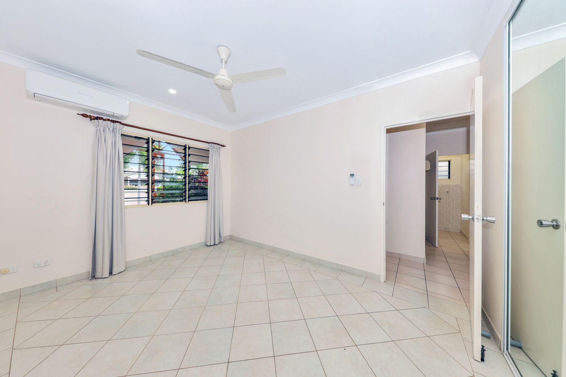2/30 Sovereign Circuit, Coconut Grove NT 0810, Coconut Grove - Thumbnail 3