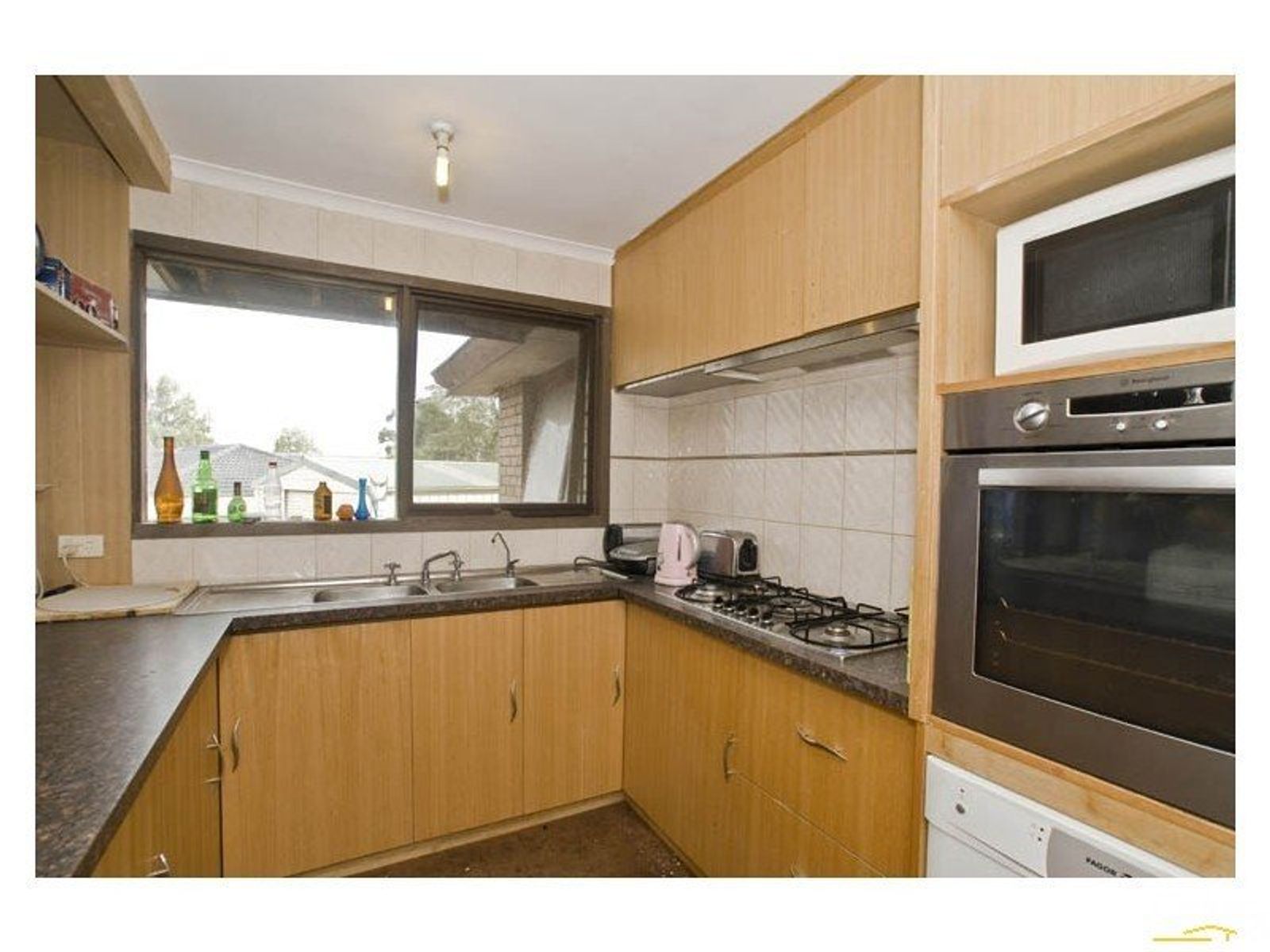 5 Selborne Close, Wantirna, VIC 3152, Wantirna - Thumbnail 2