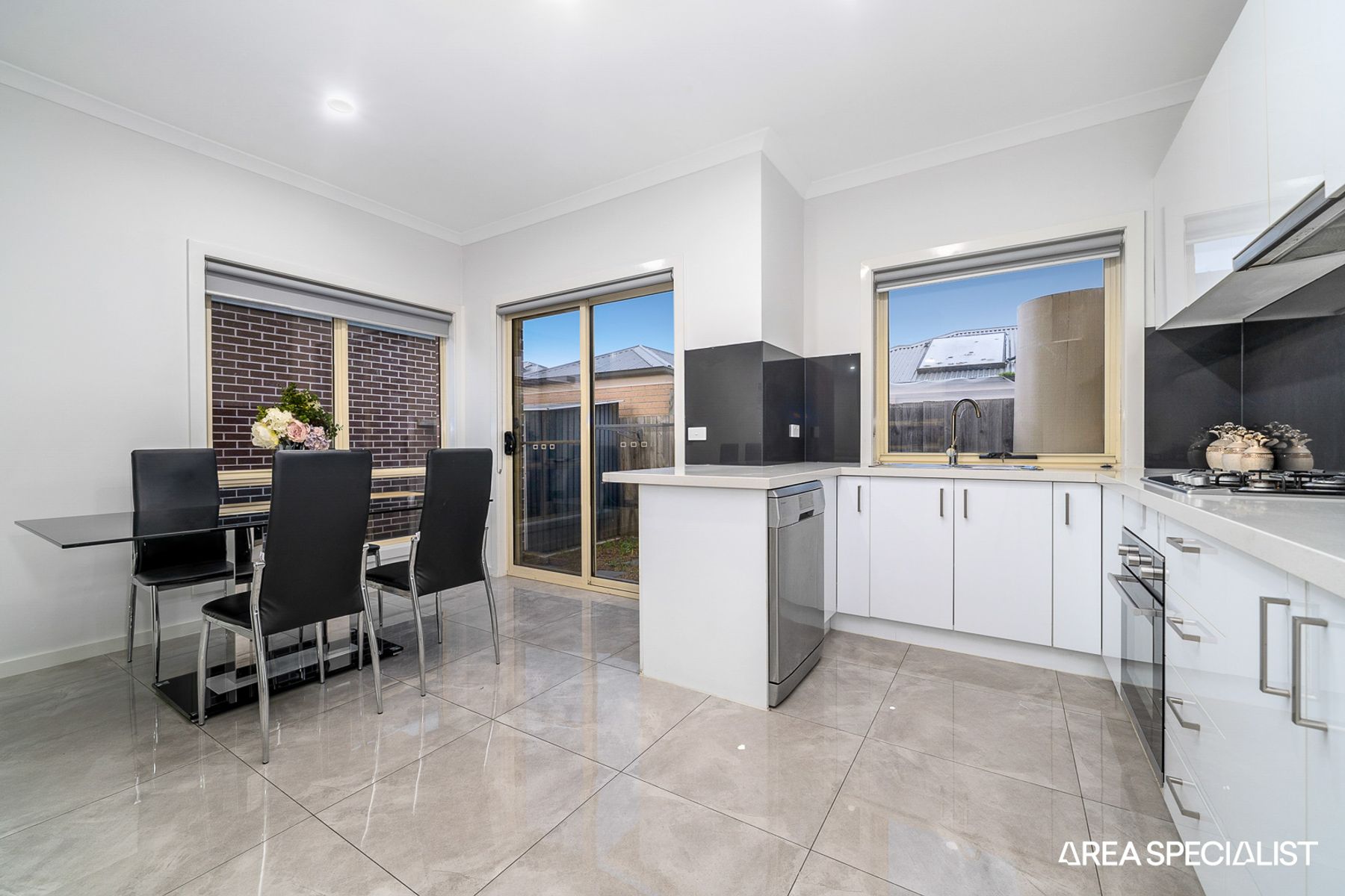 4/49 Stawell Street, Cranbourne, VIC 3977, Cranbourne - Thumbnail 3