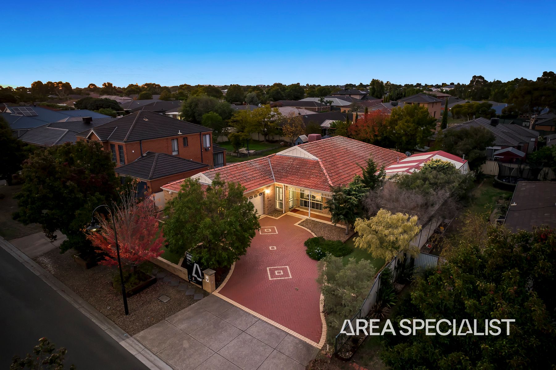 18 St Nicholas Court, Tarneit VIC 3029, Tarneit - Image 1