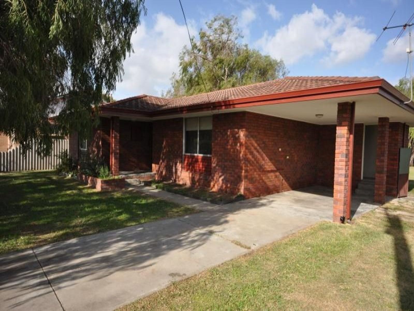 14 Derek Street, West Busselton WA 6280