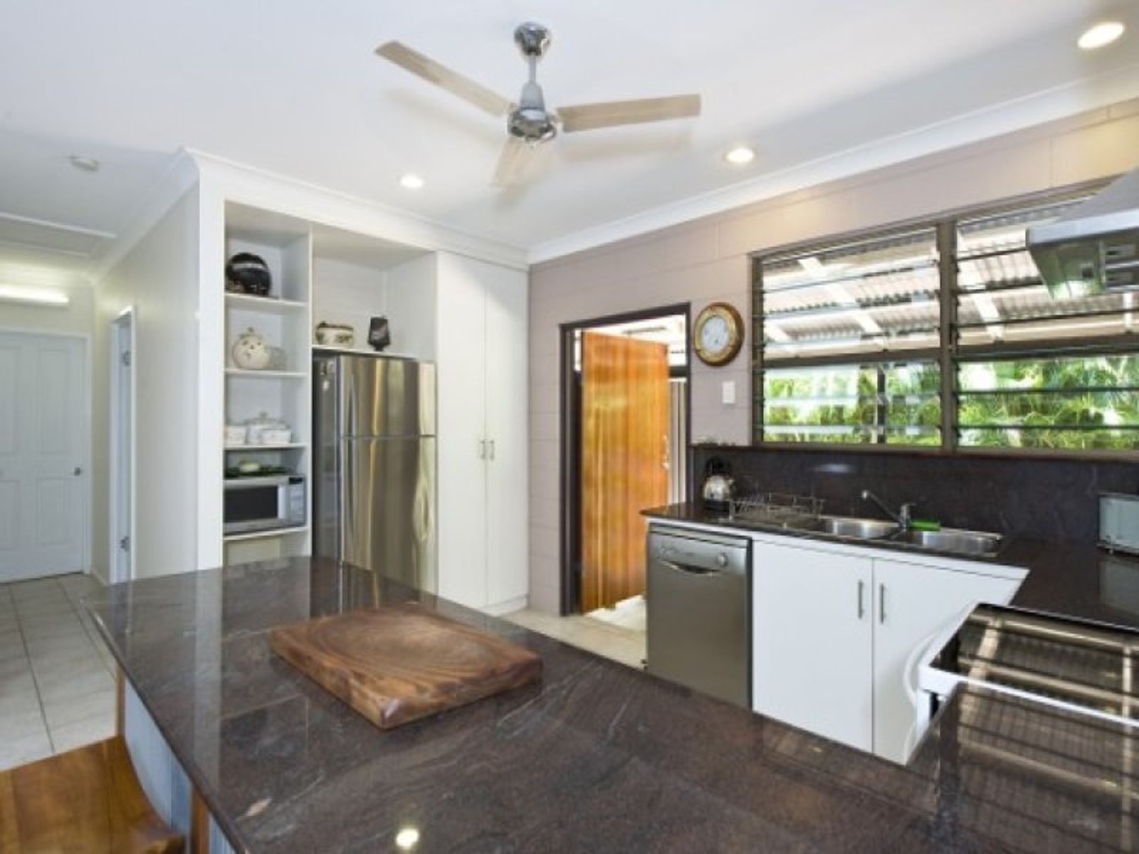 22 Rosewood Crescent, Leanyer NT 0812, Leanyer - Thumbnail 4