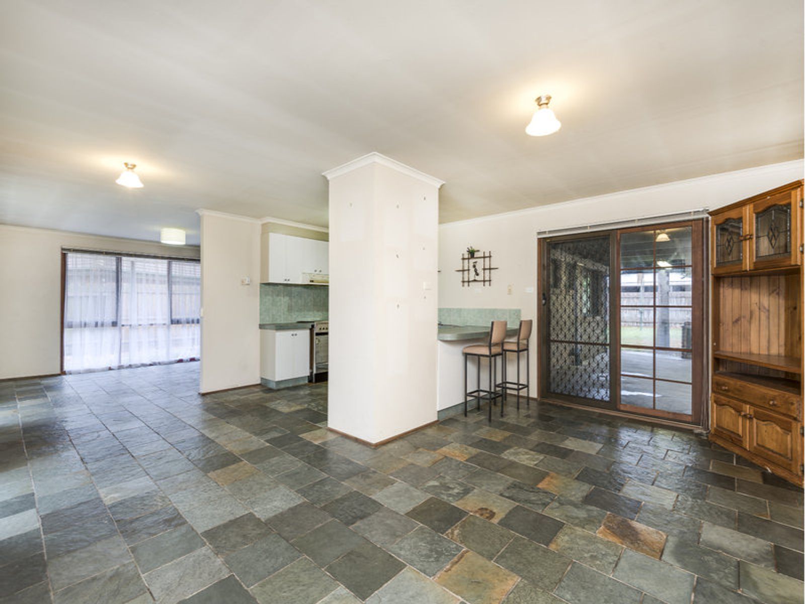 16 Taddor Drive, Cranbourne, VIC 3977, Cranbourne - Thumbnail 5