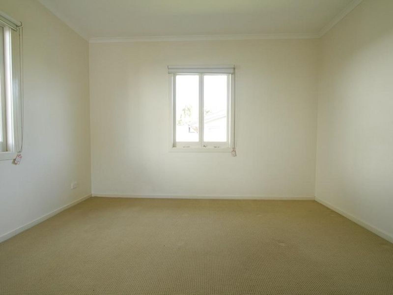 128 Pohlman Street, Southport QLD 4215, Southport - Thumbnail 7