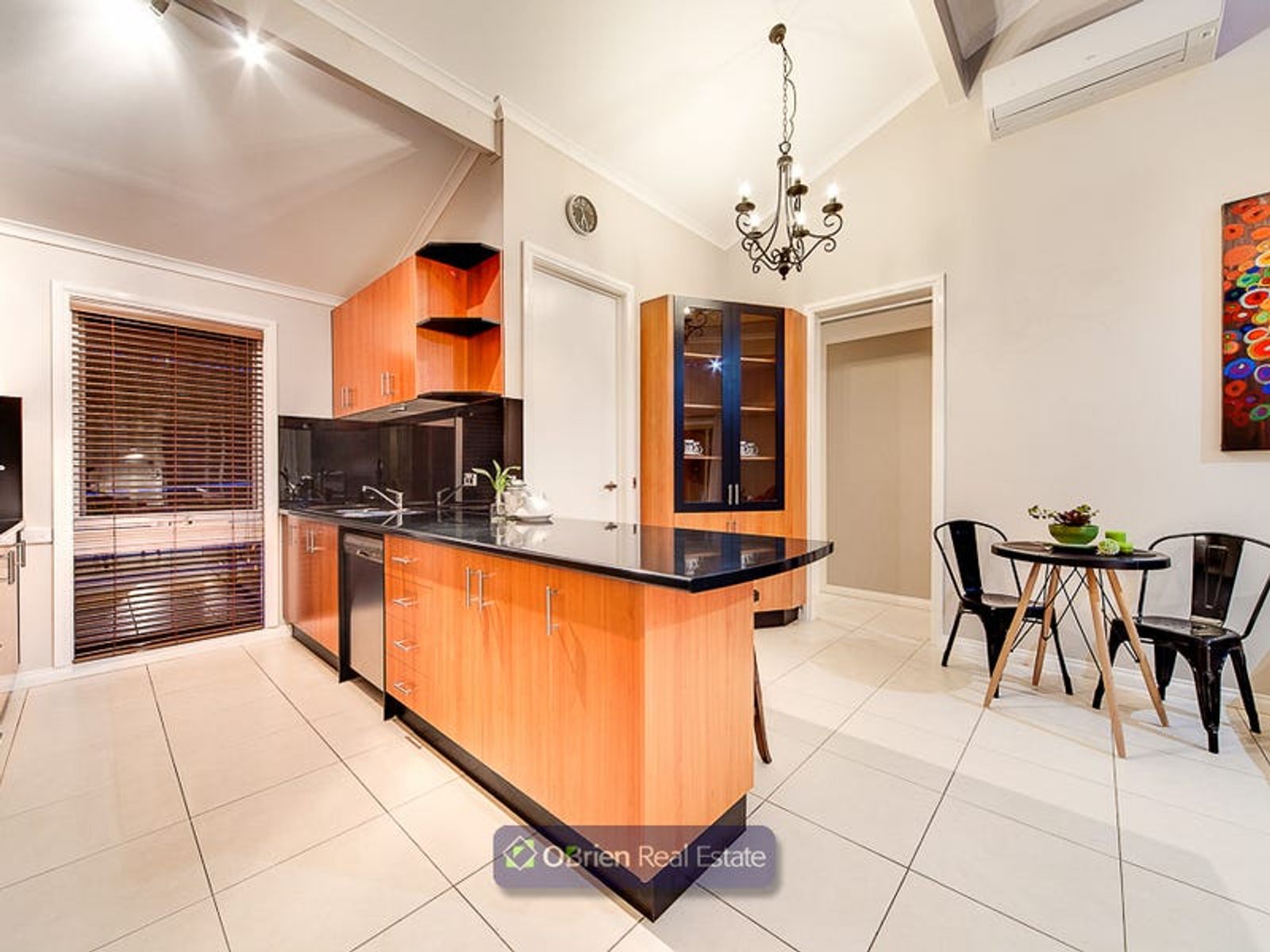 18 Oxley Way, Endeavour Hills, VIC 3802, Endeavour Hills - Thumbnail 3