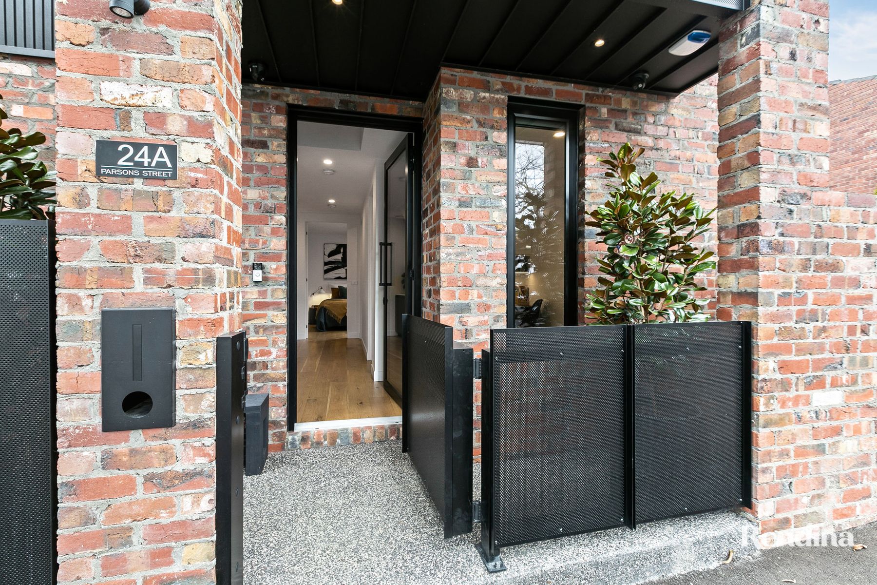 24a Parsons Street, Kensington - Thumbnail 2