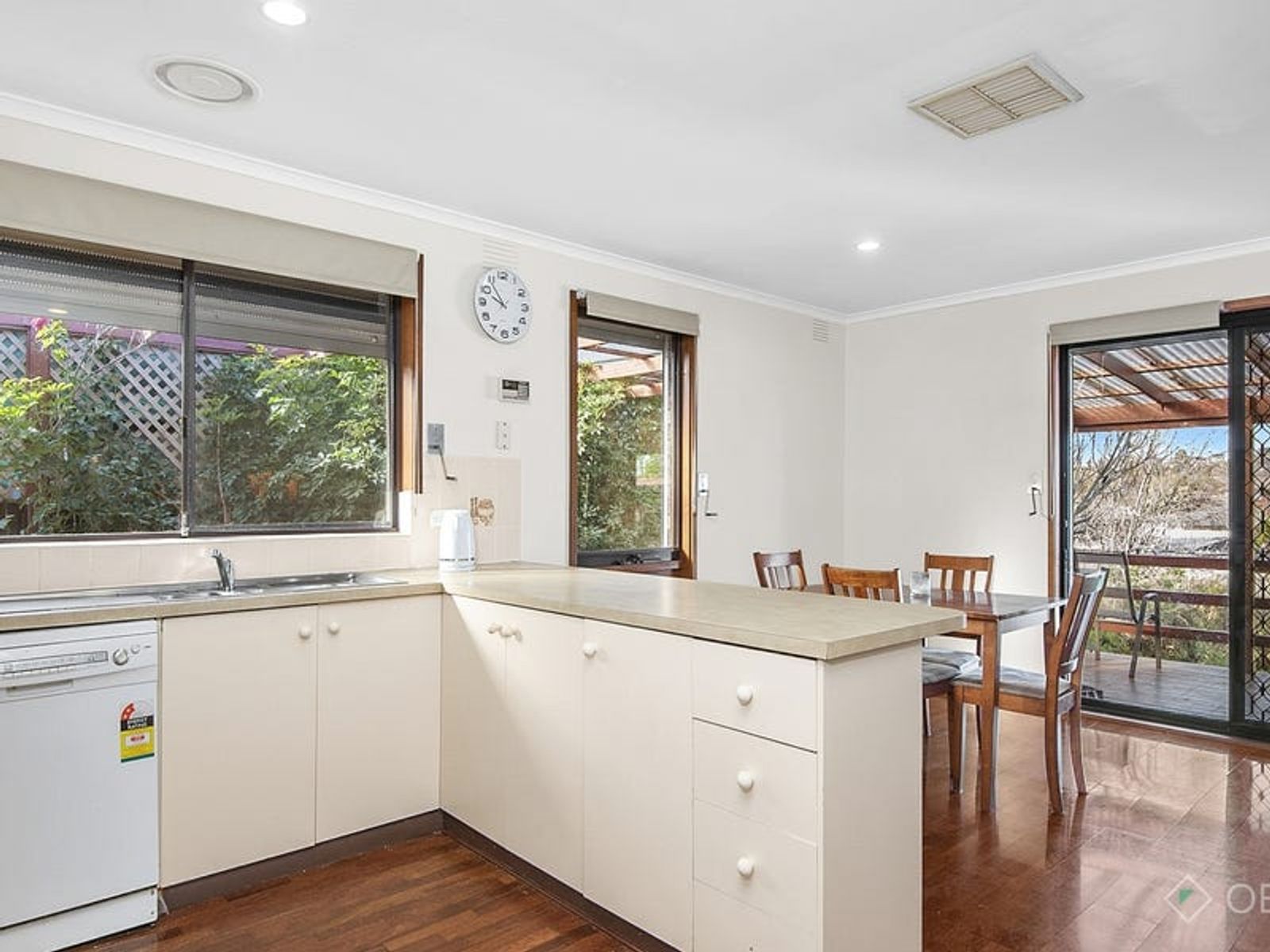 21 Peebles Street, Endeavour Hills, VIC 3802, Endeavour Hills - Thumbnail 3