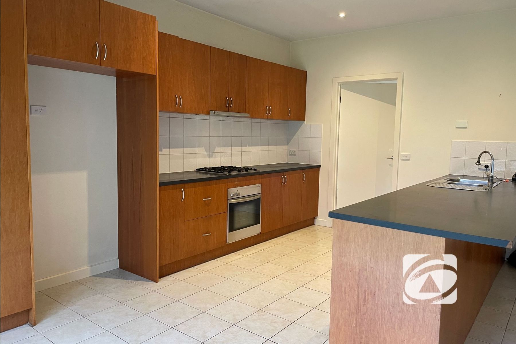 33 Cunneen Crescent, Berwick VIC 3806, Berwick - Thumbnail 7