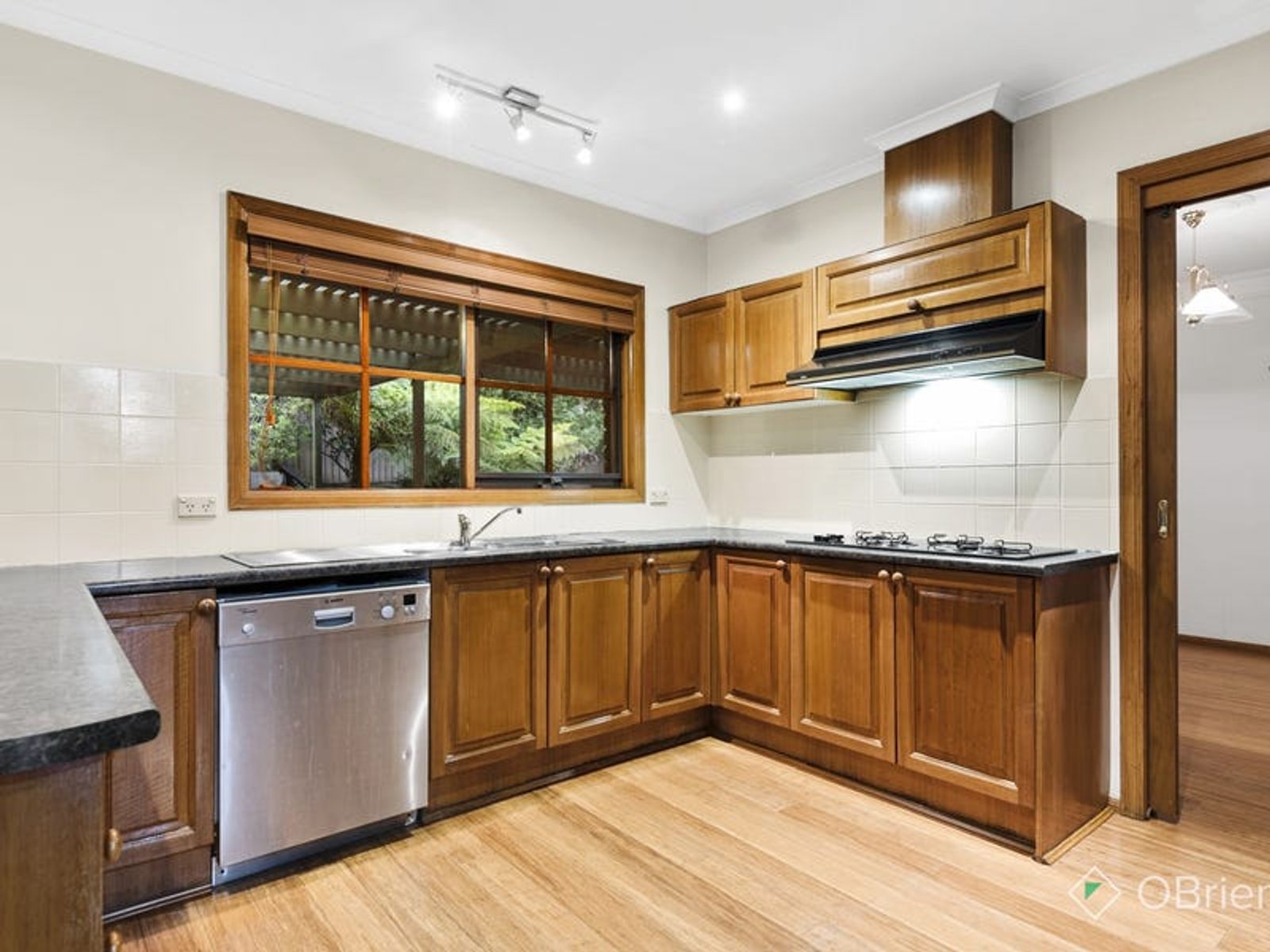 3 Montague Court, Endeavour Hills, VIC 3802, Endeavour Hills - Thumbnail 5