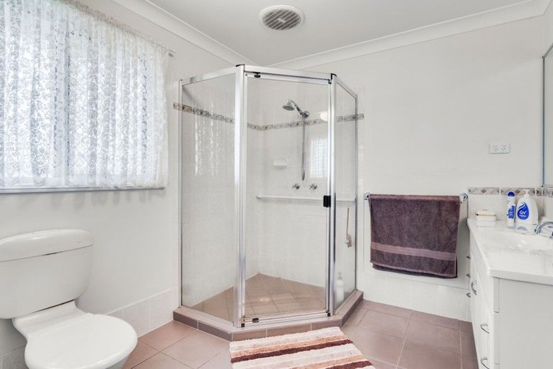 25-27 Broadhurst Court, Gleneagle QLD 4285, Gleneagle - Thumbnail 7