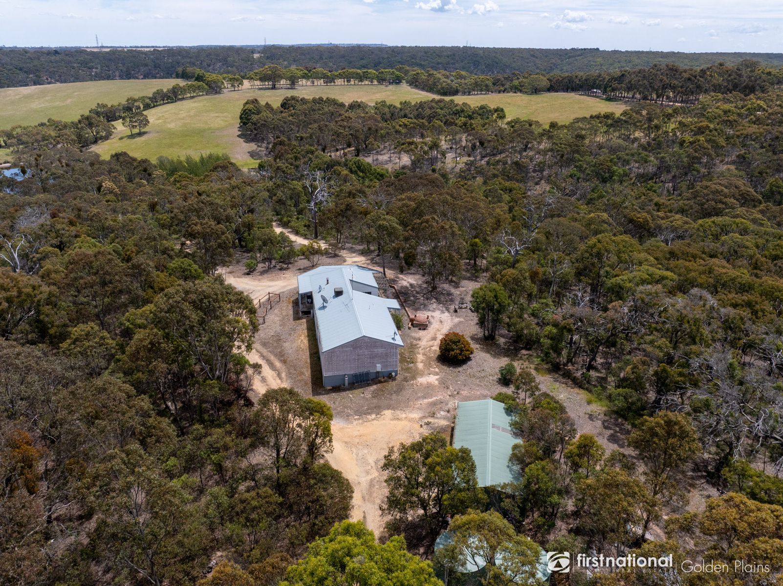 87 South East Road, She Oaks VIC 3331, She Oaks - Thumbnail 2