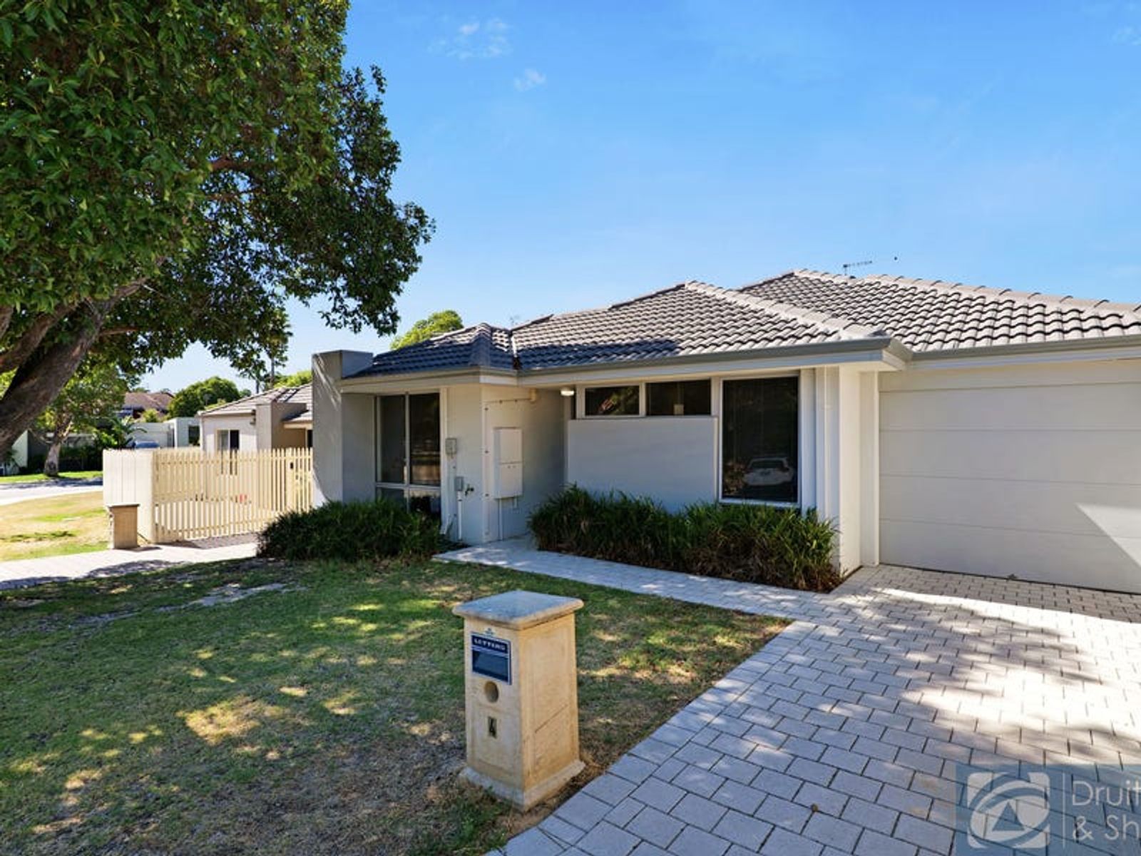 4 Escot Road, Innaloo WA 6018