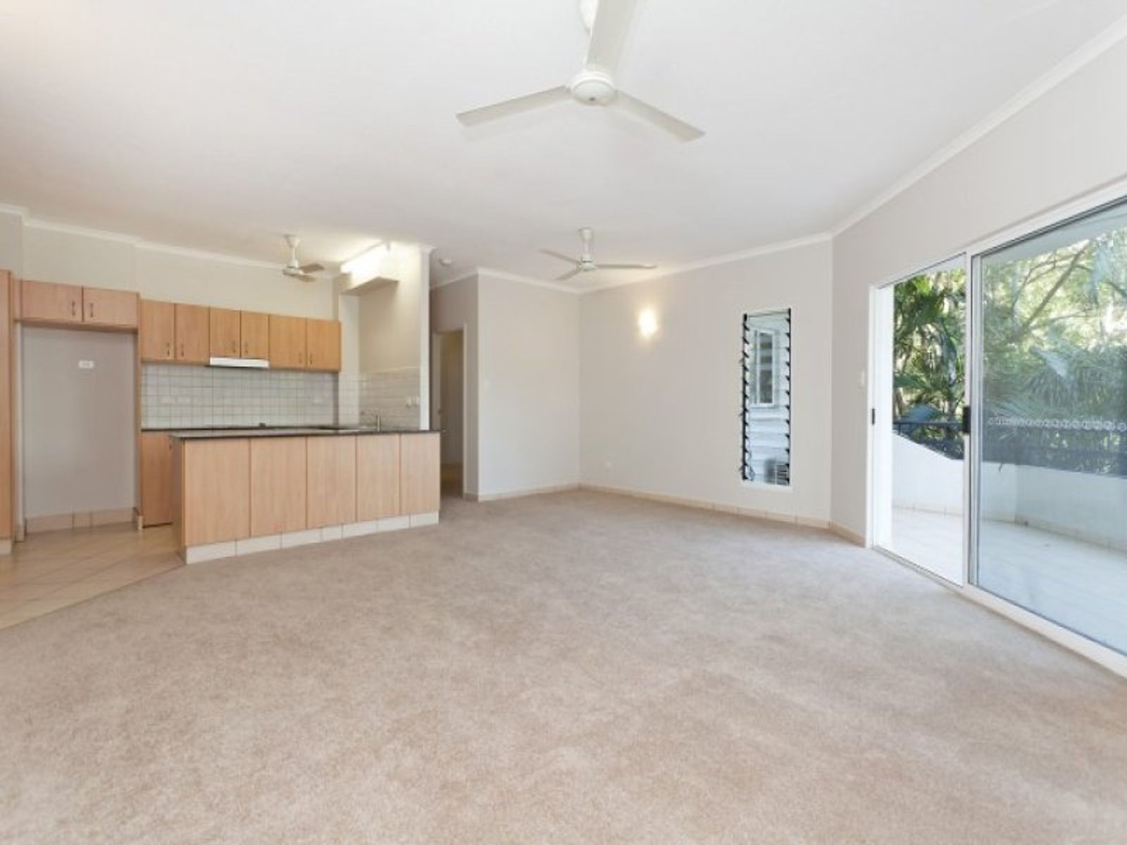 3/82 Woods Street, Darwin City NT 0800, Darwin City - Thumbnail 7