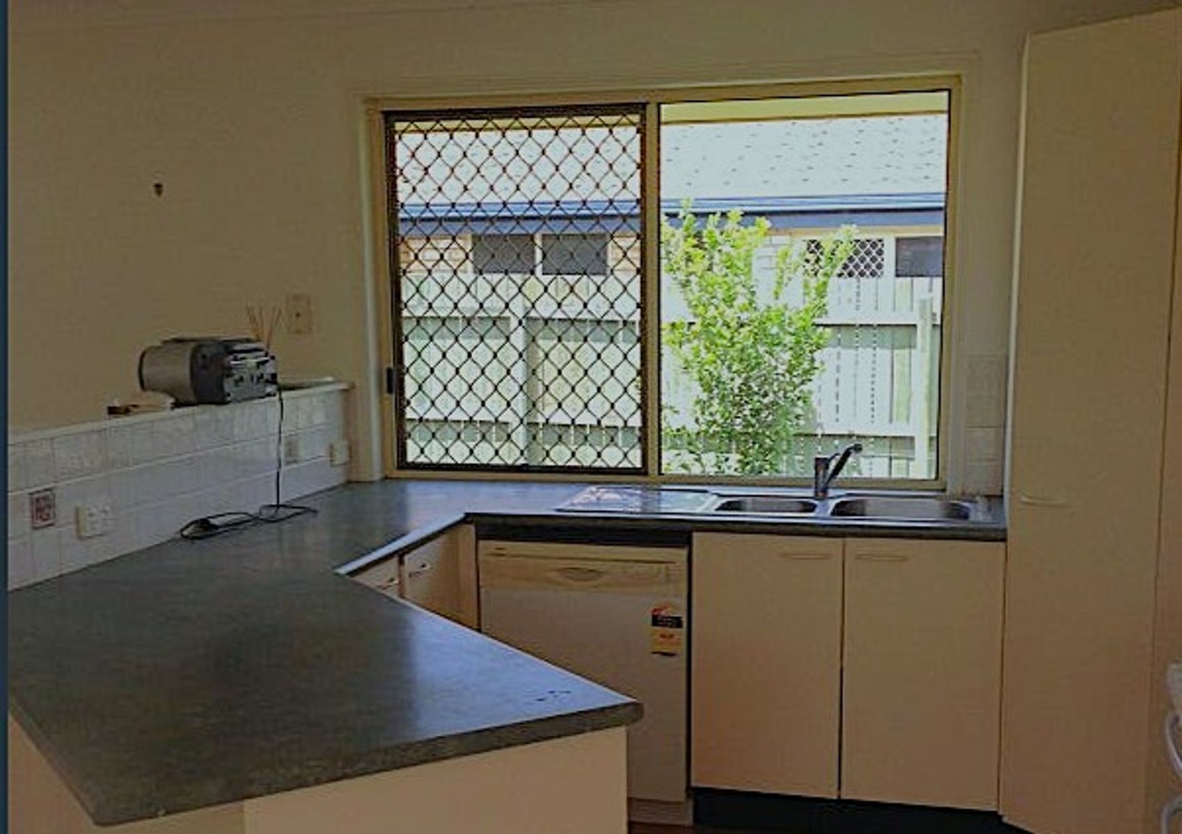 41 Phoenix Cct, Sippy Downs QLD 4556, Sippy Downs - Thumbnail 2