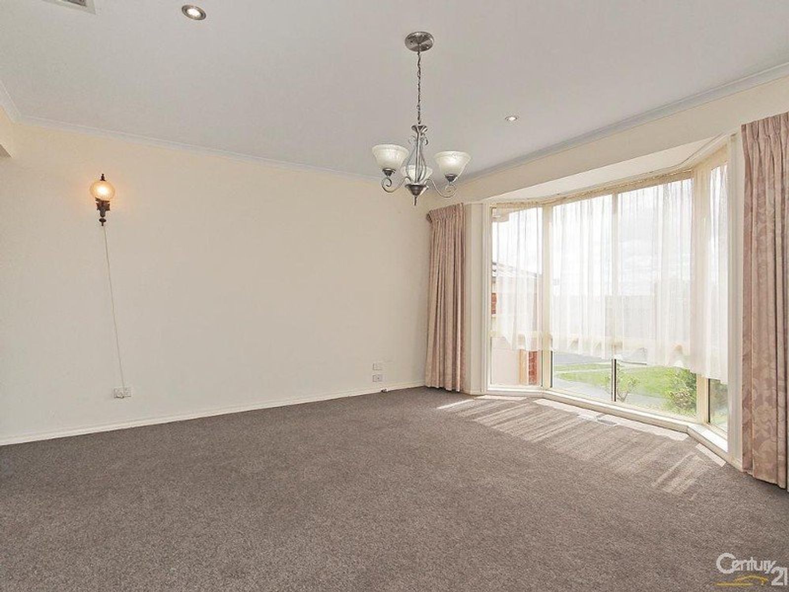 7 Cardiff Grove, Cranbourne East - Thumbnail 7