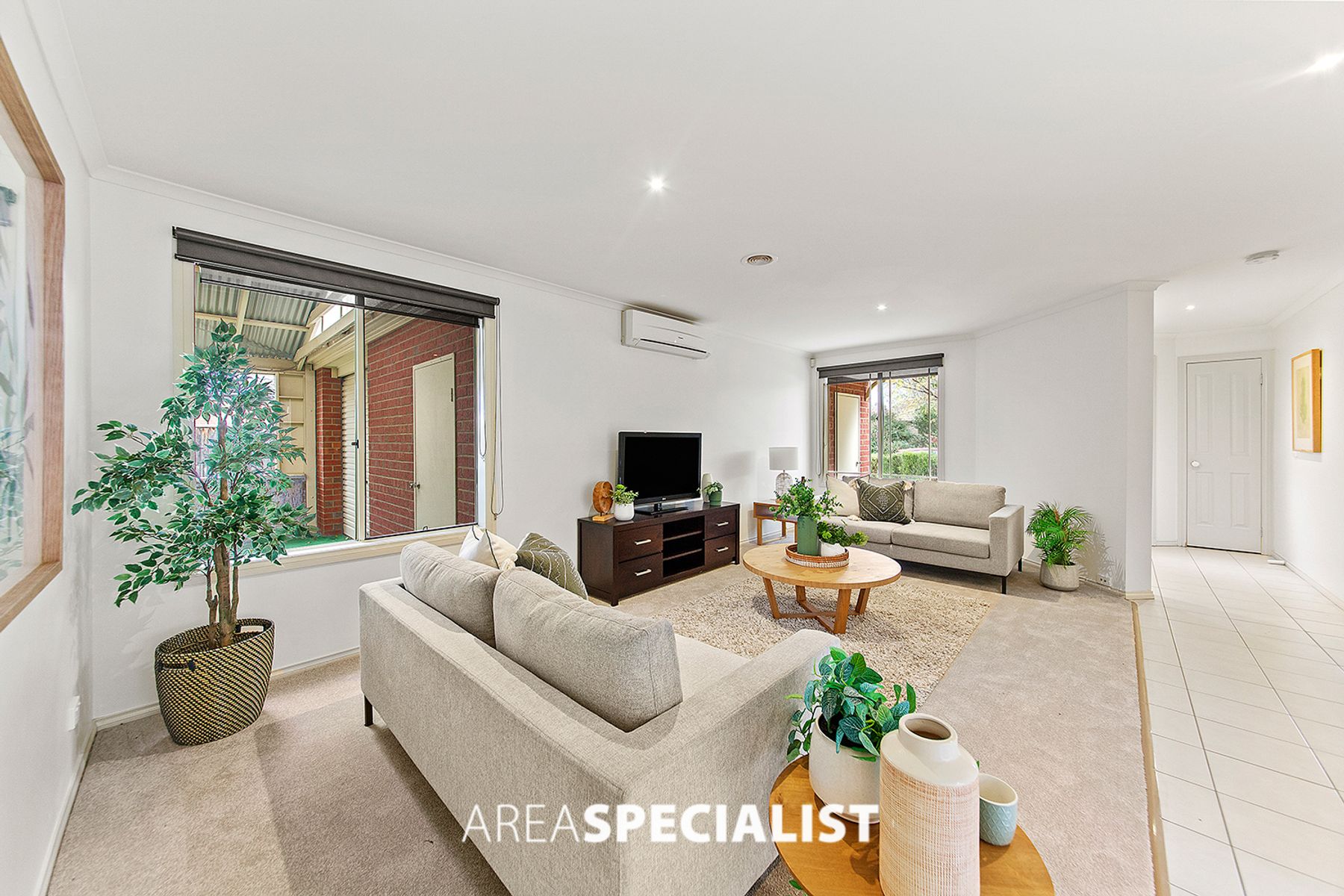 10 Mikasa Place, Pakenham, VIC 3810, Pakenham - Thumbnail 4