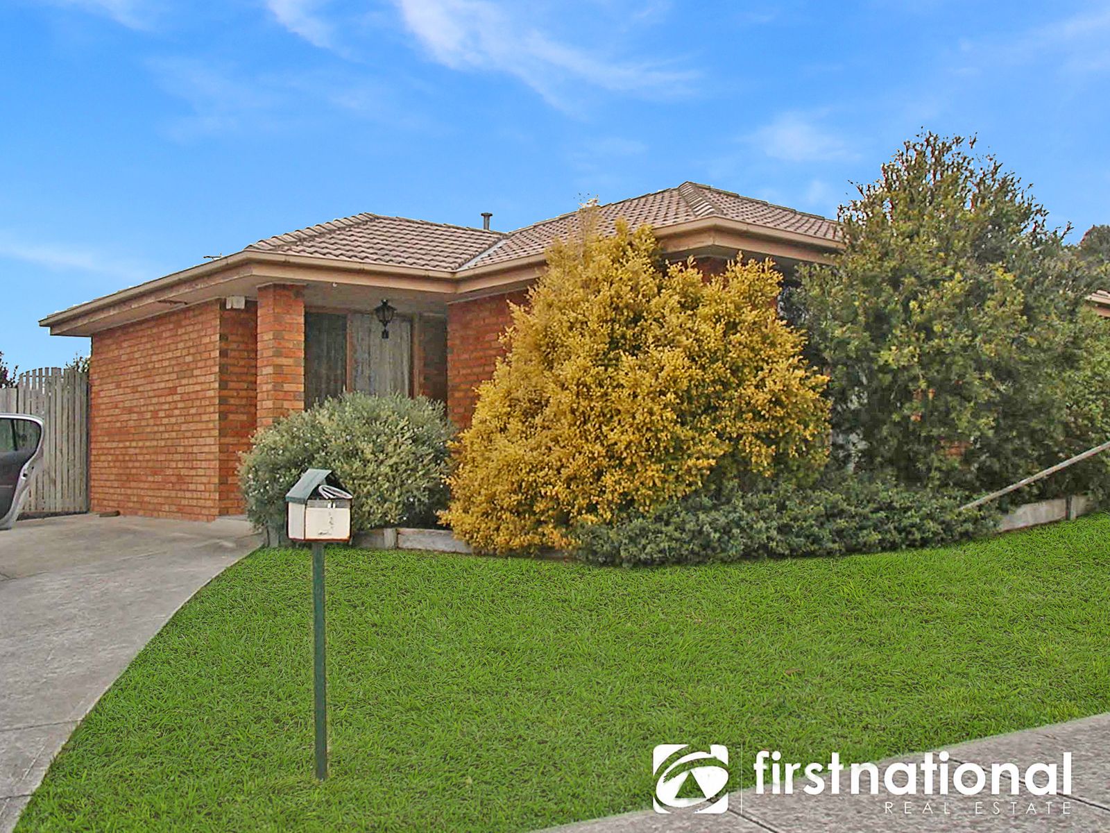 2 Gullquist Way, Pakenham VIC 3810