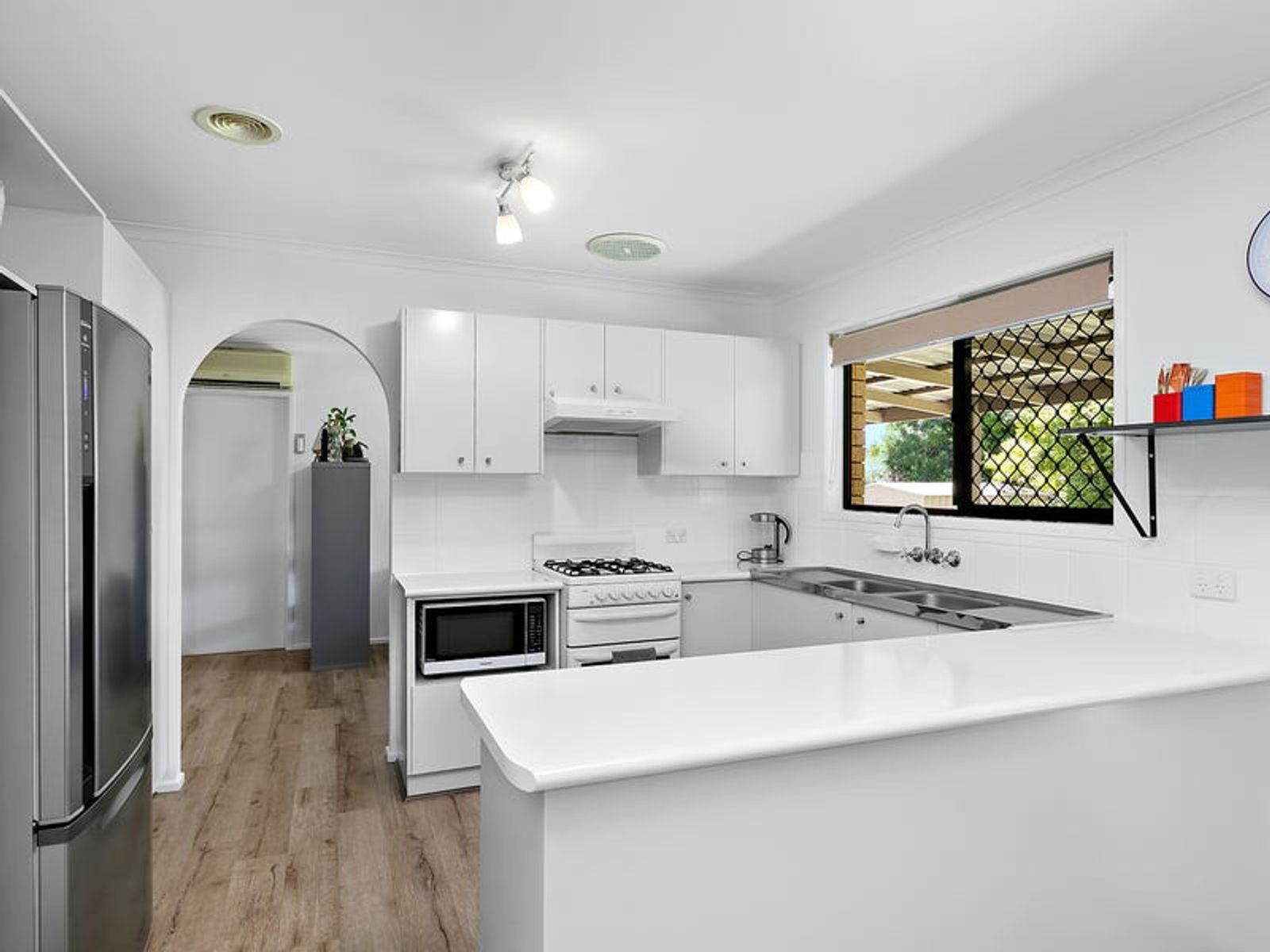 10 Werong Crescent, Cleveland, QLD 4163, Cleveland - Thumbnail 4