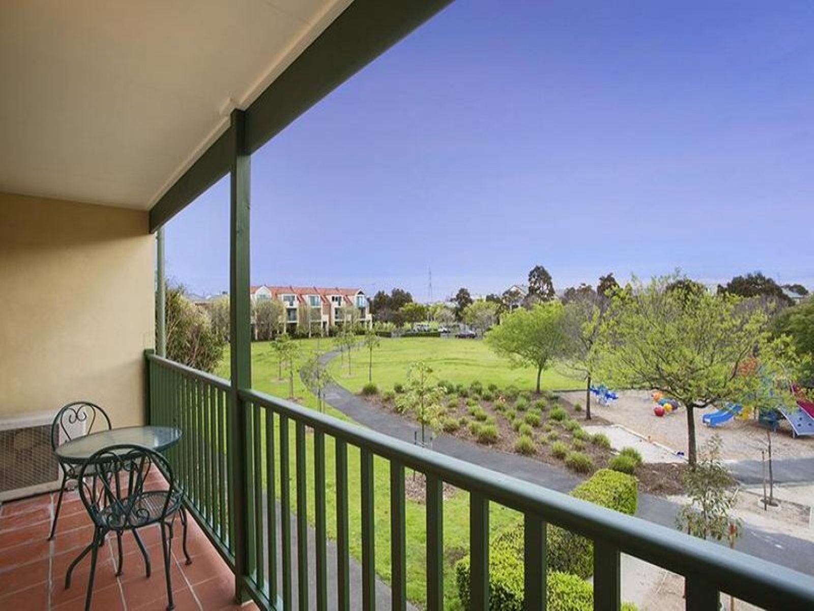 3 Baulderstone Walk, Kensington - Thumbnail 4