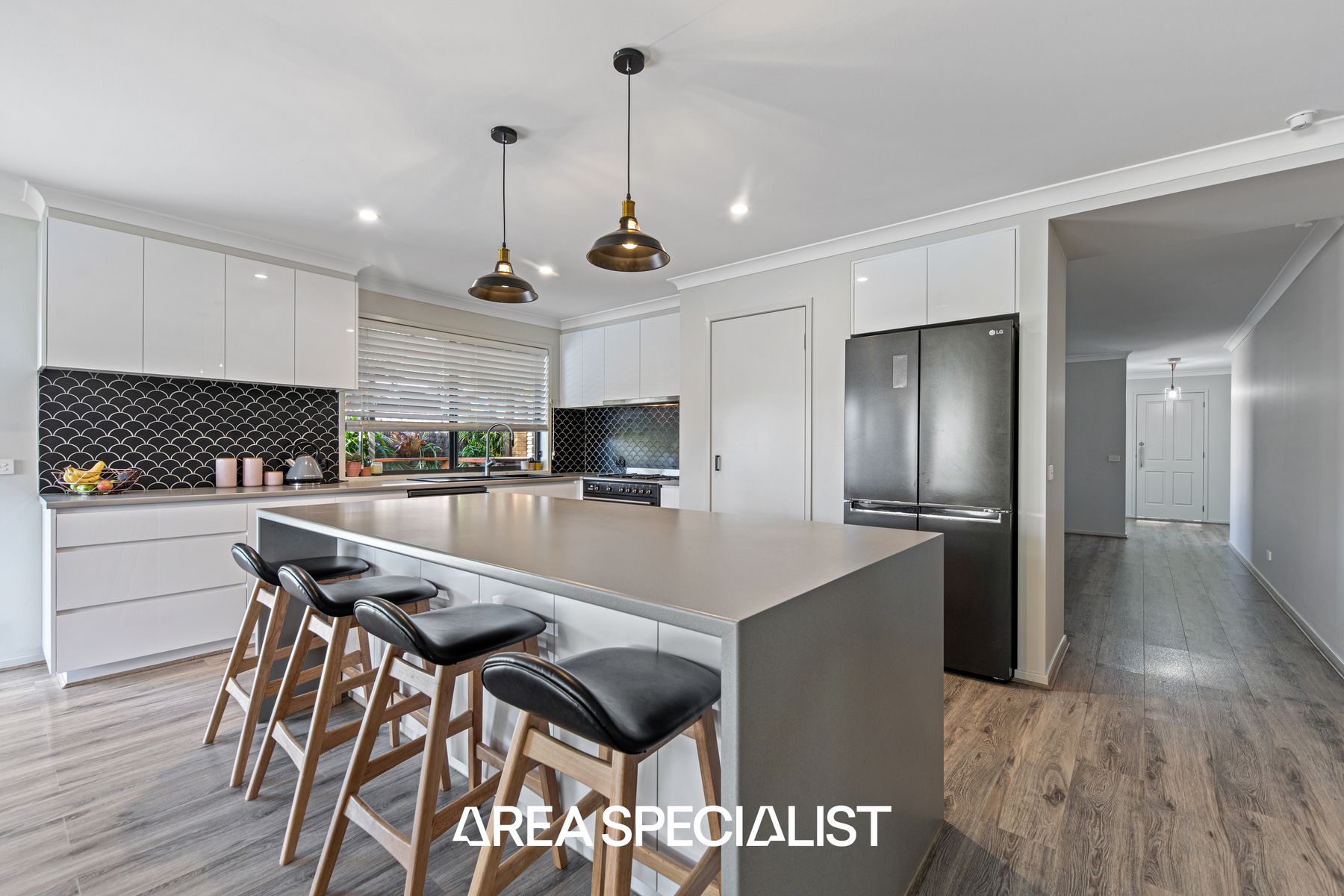 16 Lorikeet Court, Pakenham, VIC 3810, Pakenham - Thumbnail 3