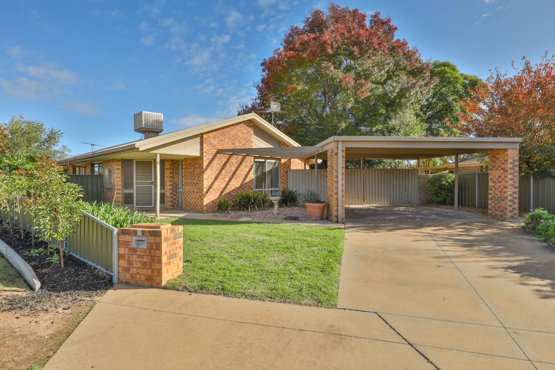 6 Oswald Court