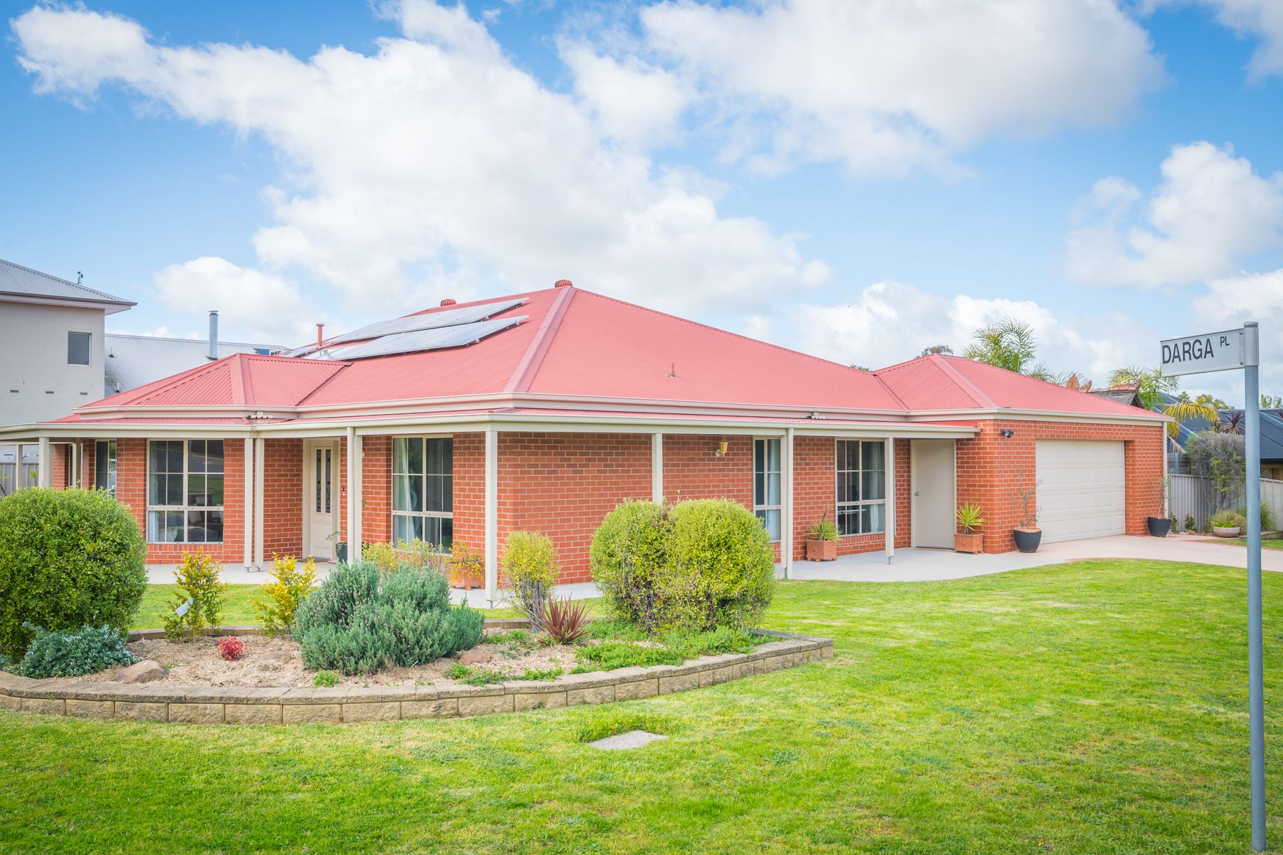 1 Darga Place, Springdale Heights - Image 1