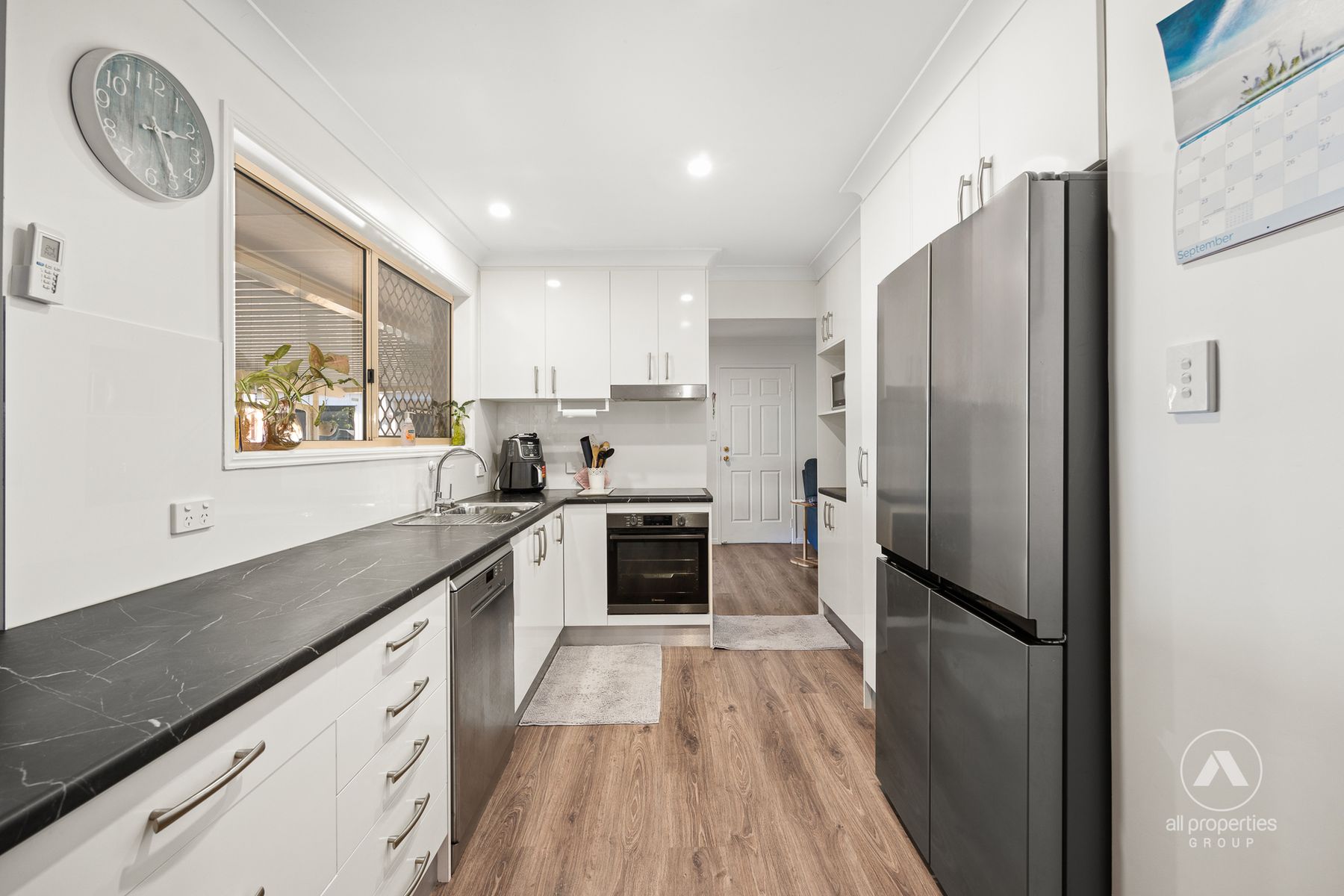 6 Pandanus Court, Regents Park QLD 4118, Regents Park - Thumbnail 2