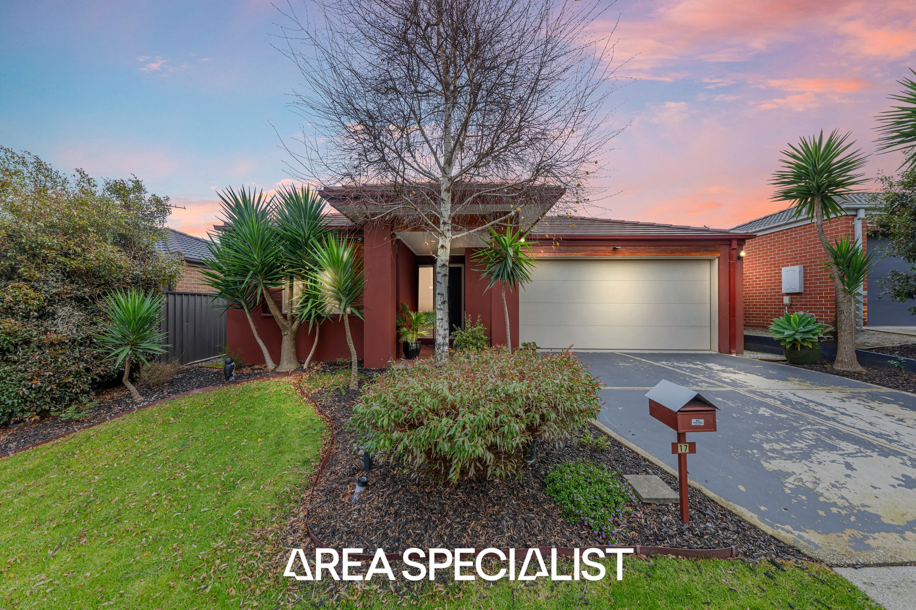 17 Pointer Drive, Pakenham, VIC 3810, Pakenham - Thumbnail 2
