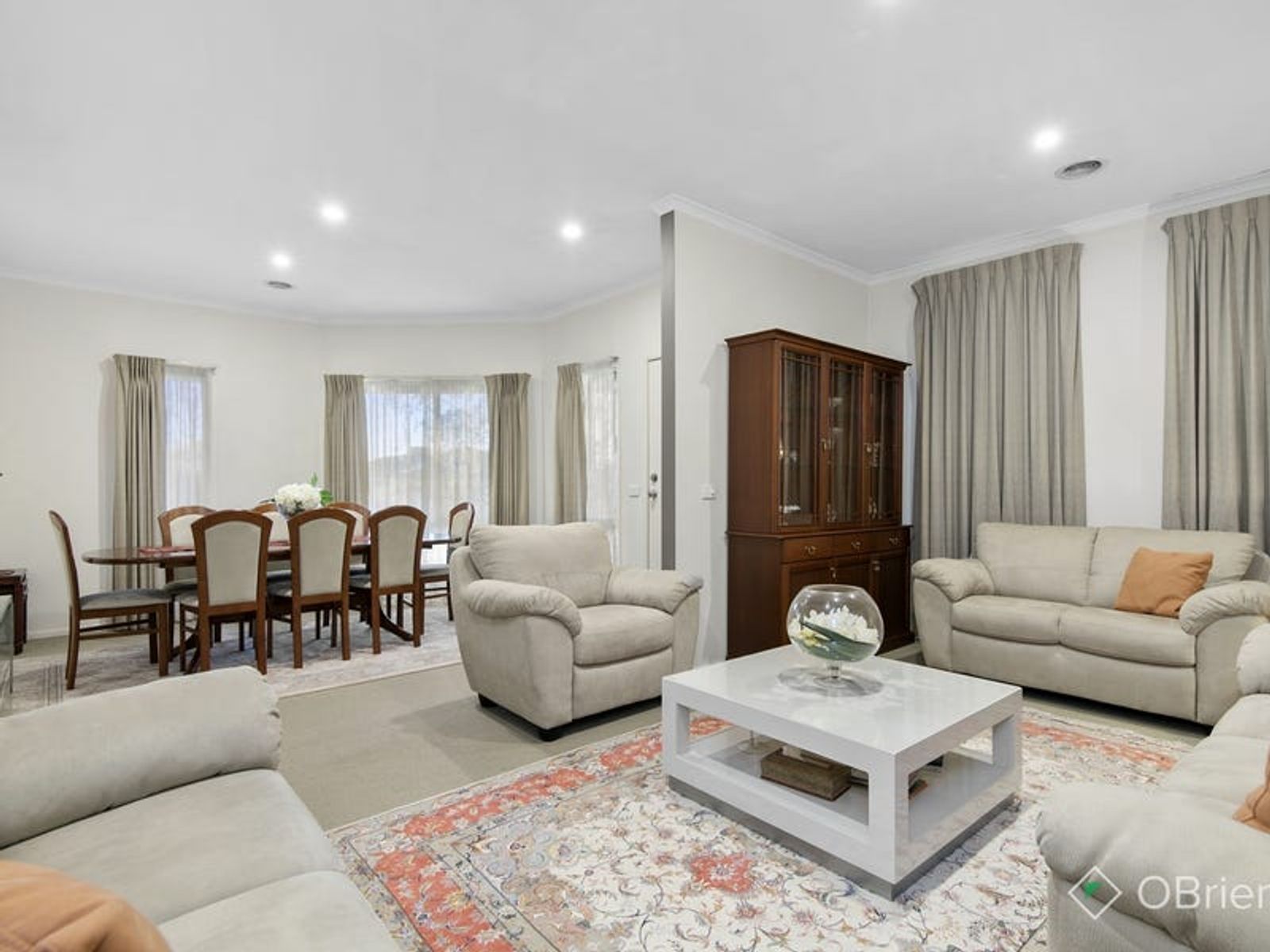 8 Gellibrand Court, Berwick, VIC 3806, Berwick - Thumbnail 3