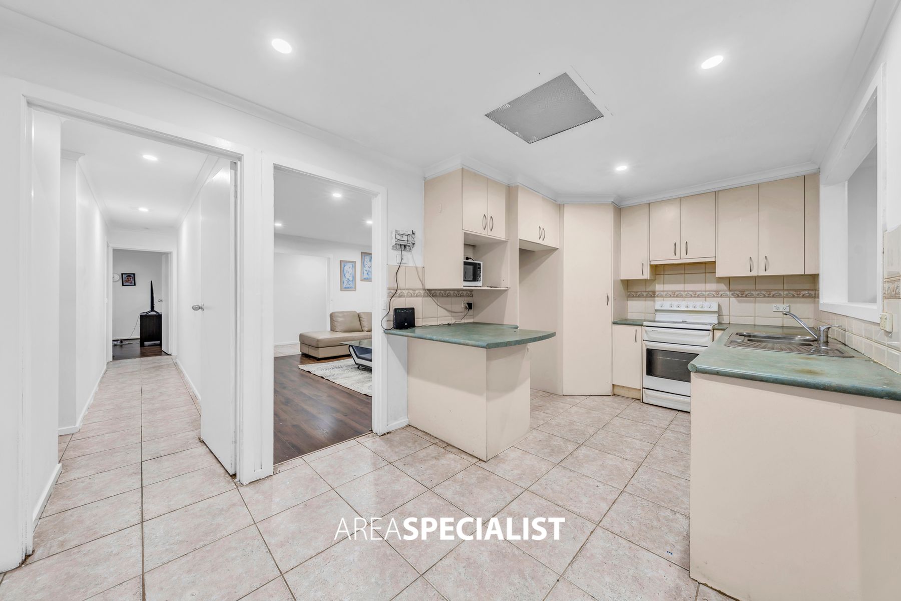 27 Dunbar Avenue, Cranbourne, VIC 3977, Cranbourne - Thumbnail 6