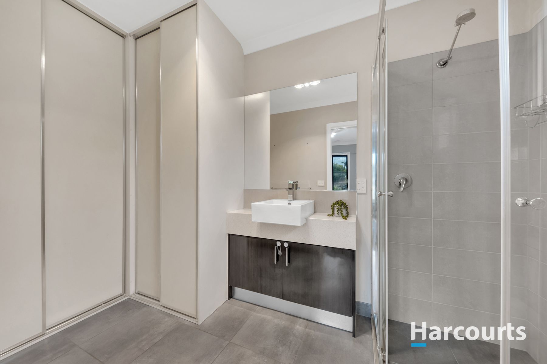 77 Albert Drive, Melton South, VIC 3338, Melton South - Thumbnail 3