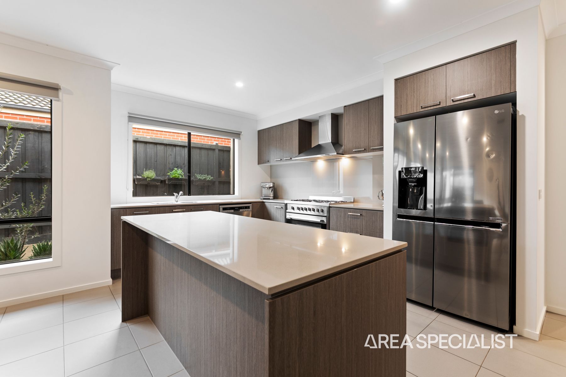 7 Summerhill Drive, Pakenham, Pakenham - Thumbnail 2