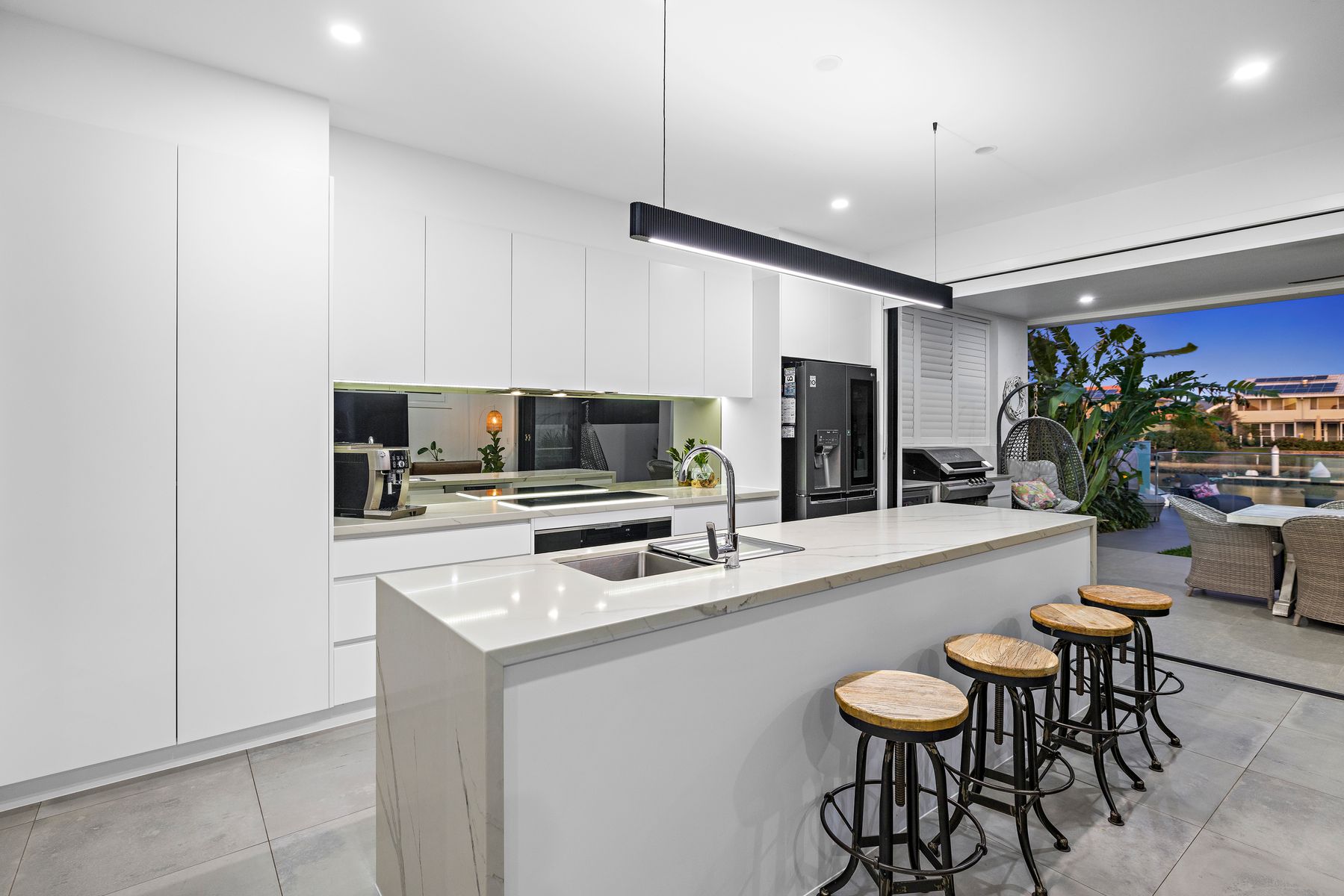 24 Seacrest Court, Raby Bay QLD 4163, Raby Bay - Thumbnail 3