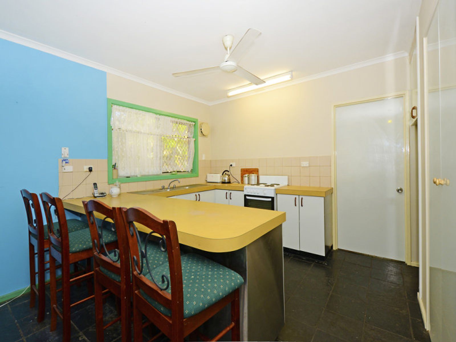 4 Strawbridge Crescent, Moulden NT 0830, Moulden - Thumbnail 4