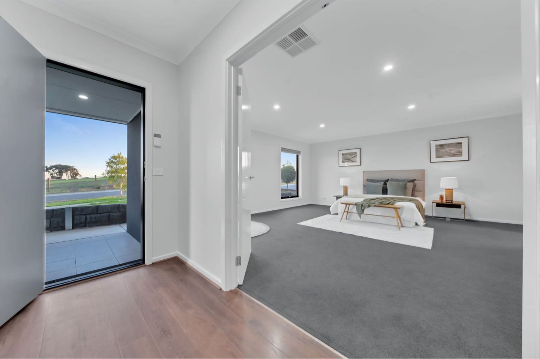 39 Paragon Drive, Clyde North, Clyde North - Thumbnail 5
