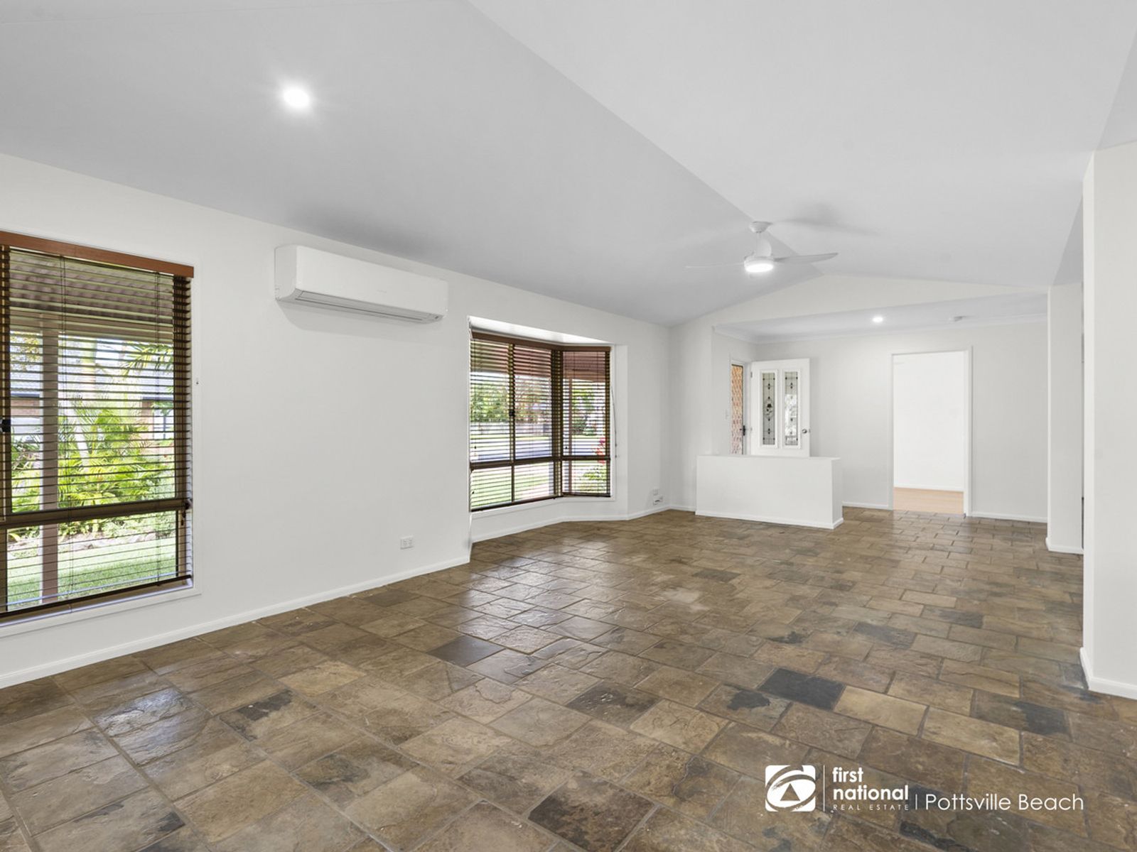 25 McKenzie Avenue, Pottsville NSW 2489, Pottsville - Thumbnail 7
