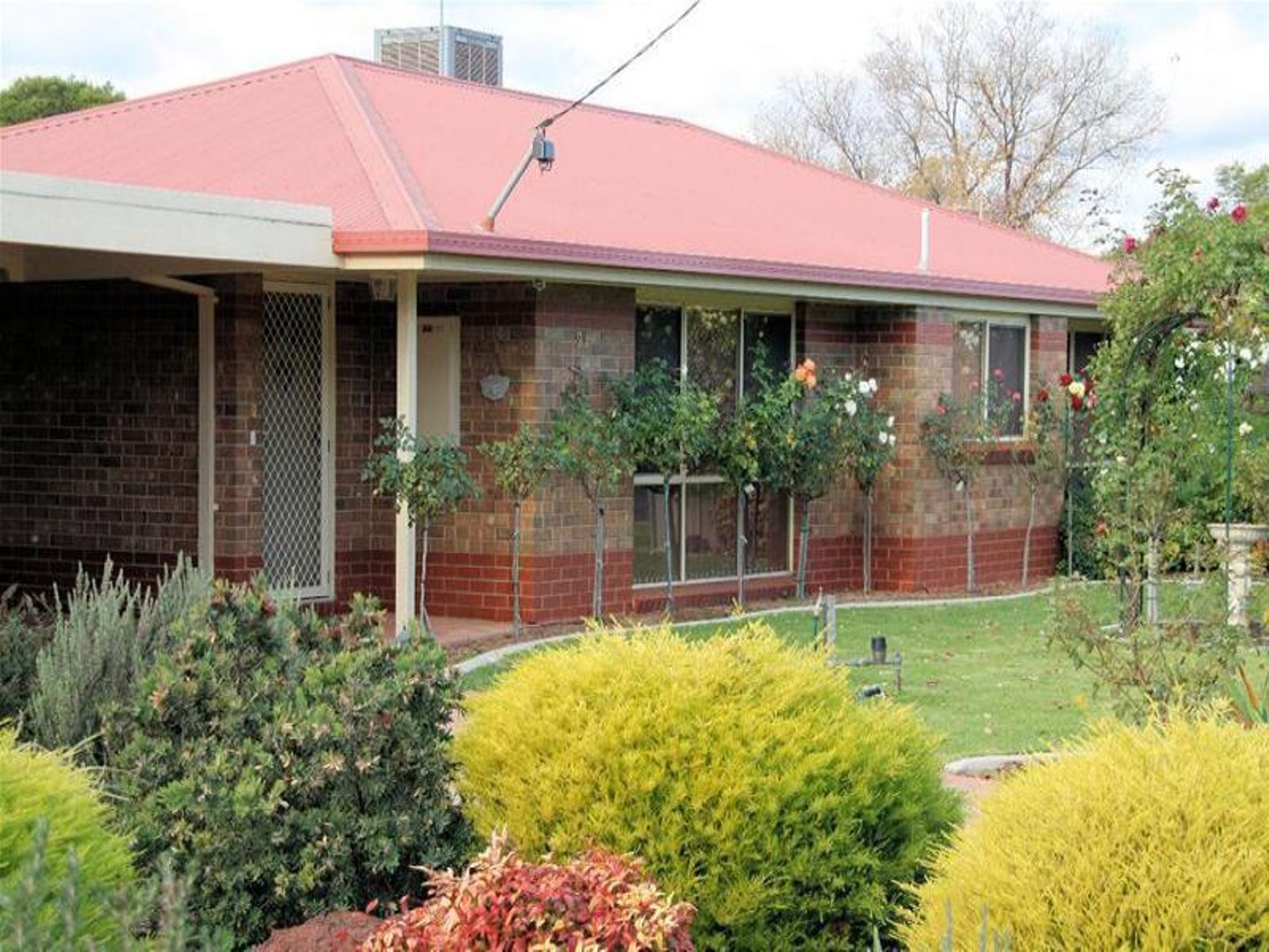 2A Kalimna Drive