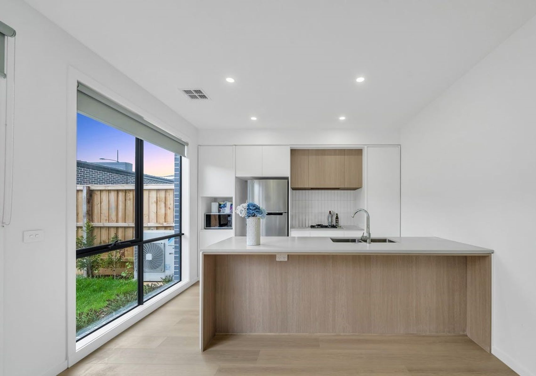 181 Frontier Avenue, Aintree, Aintree - Thumbnail 7